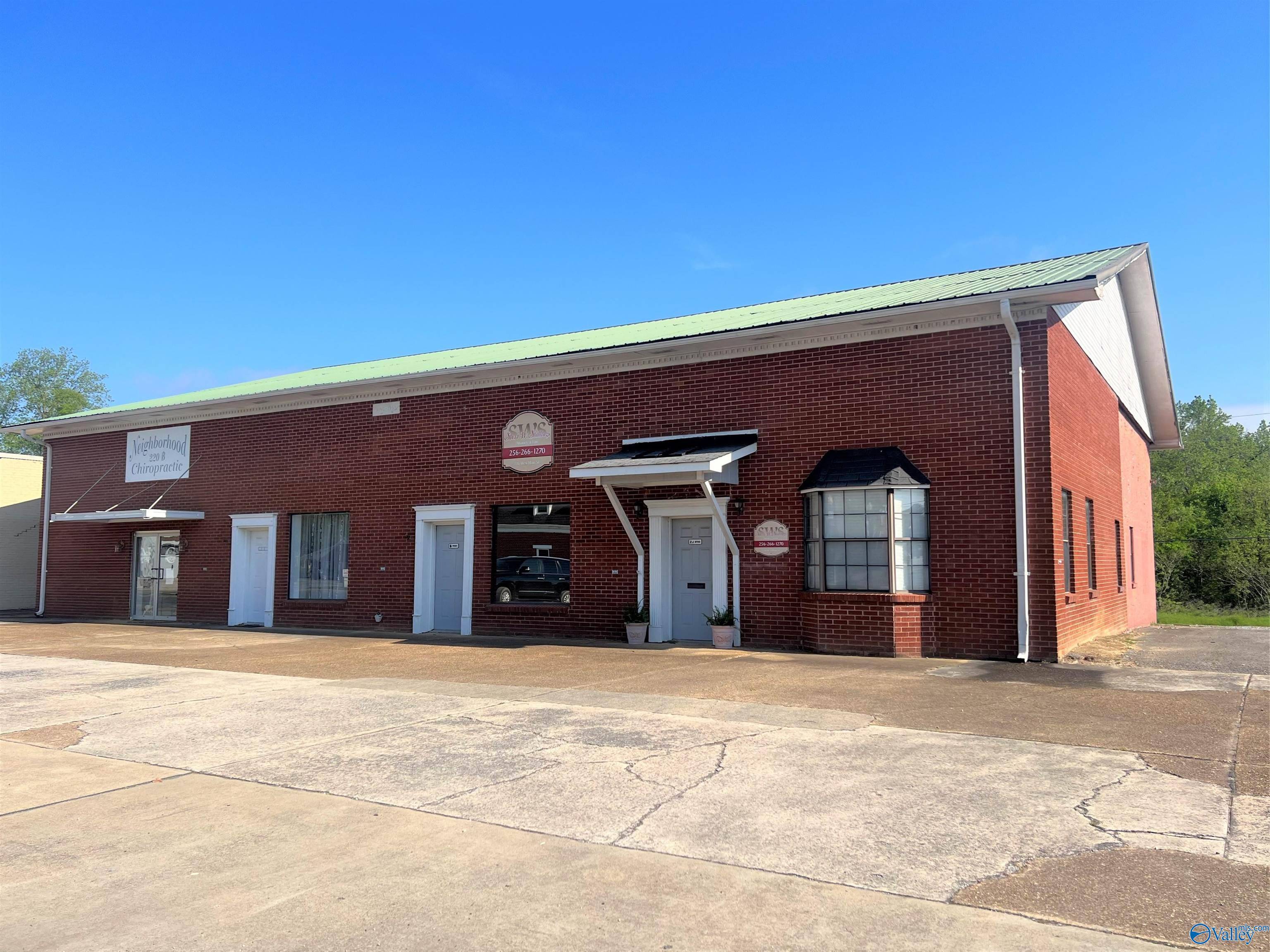 Centre, AL 35960,220 W Main Street