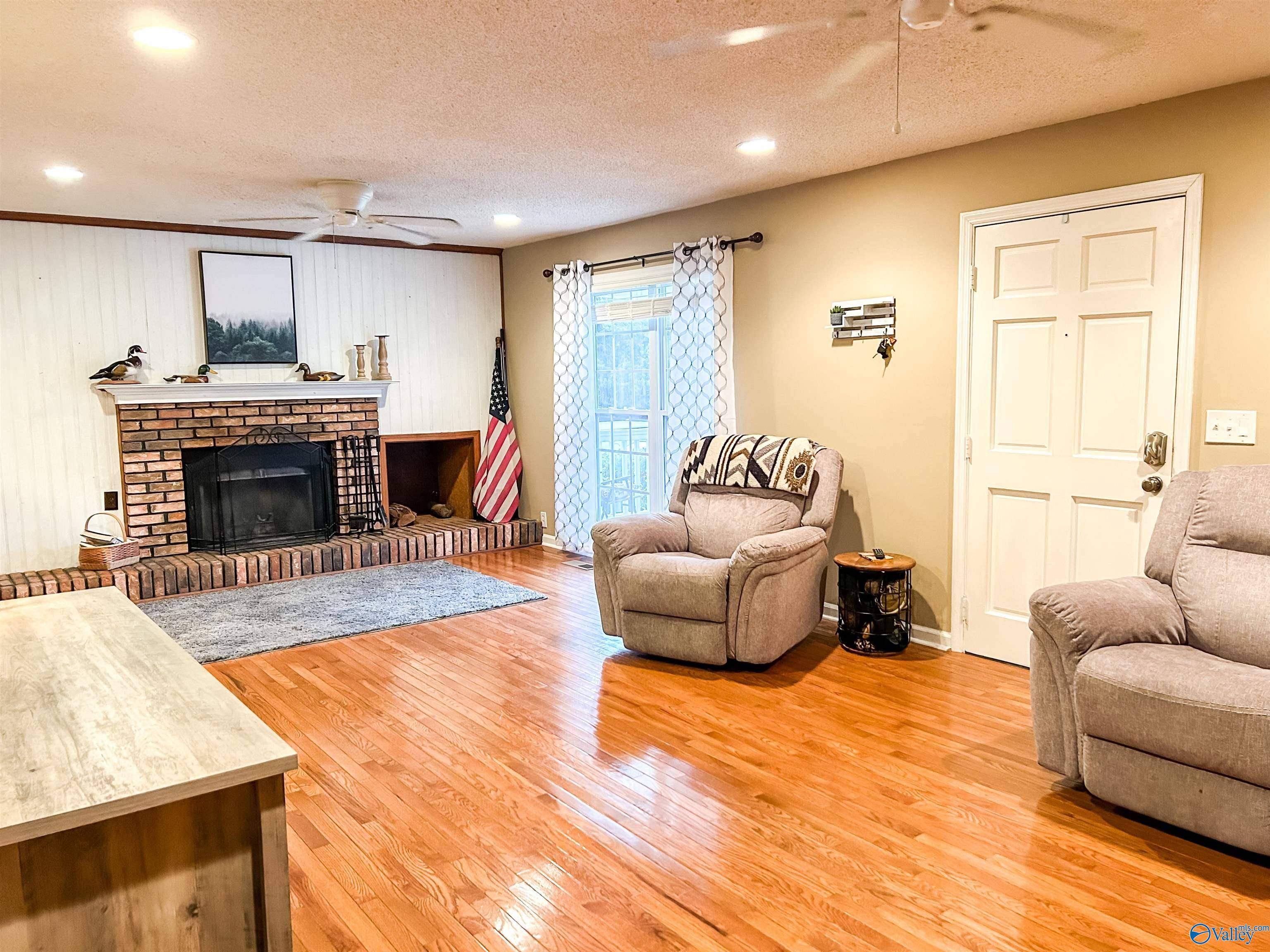 Empire, AL 35063,55 Duck Lane