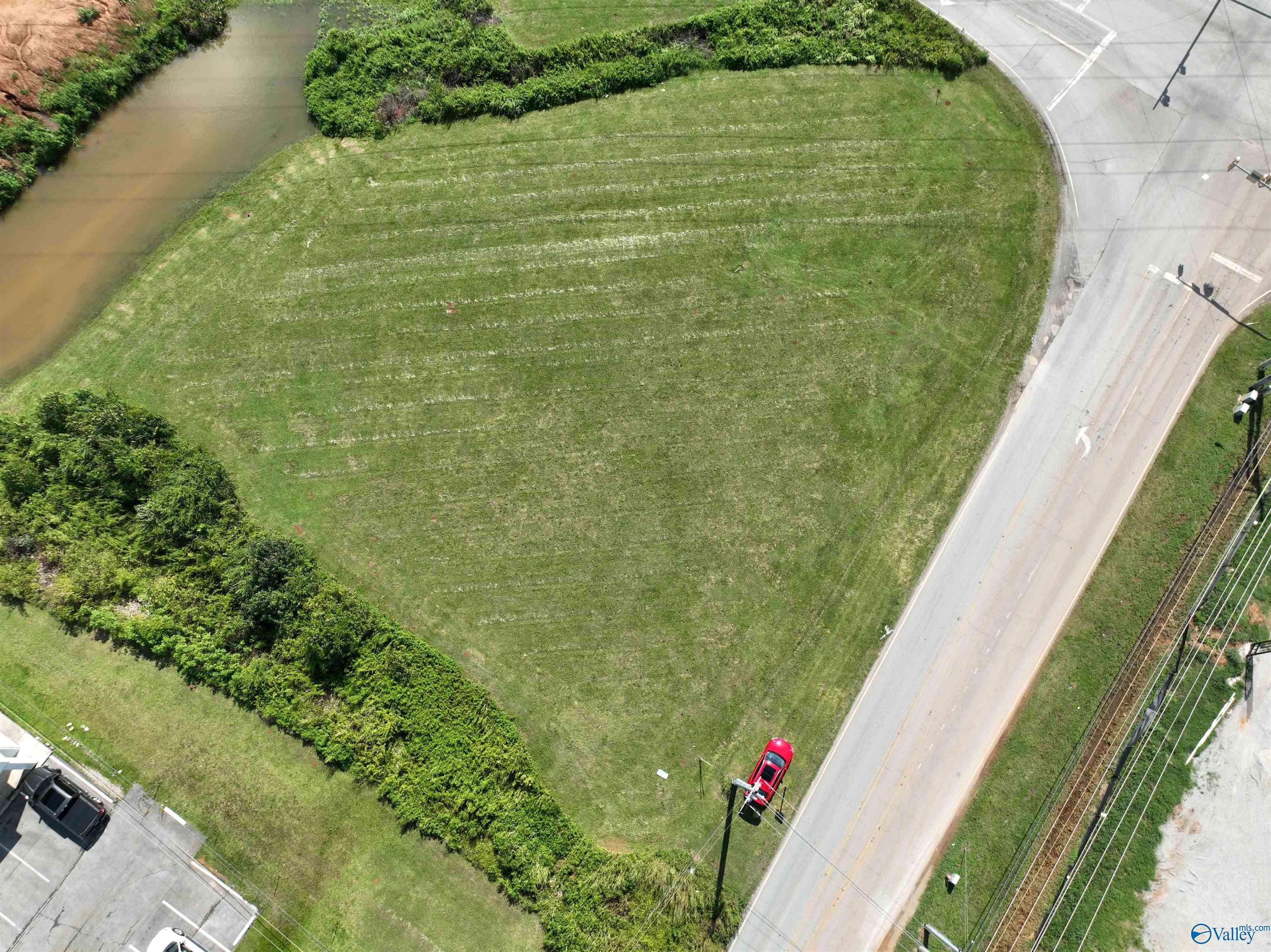 Huntsville, AL 35811,1.6 Acres Jordan Road
