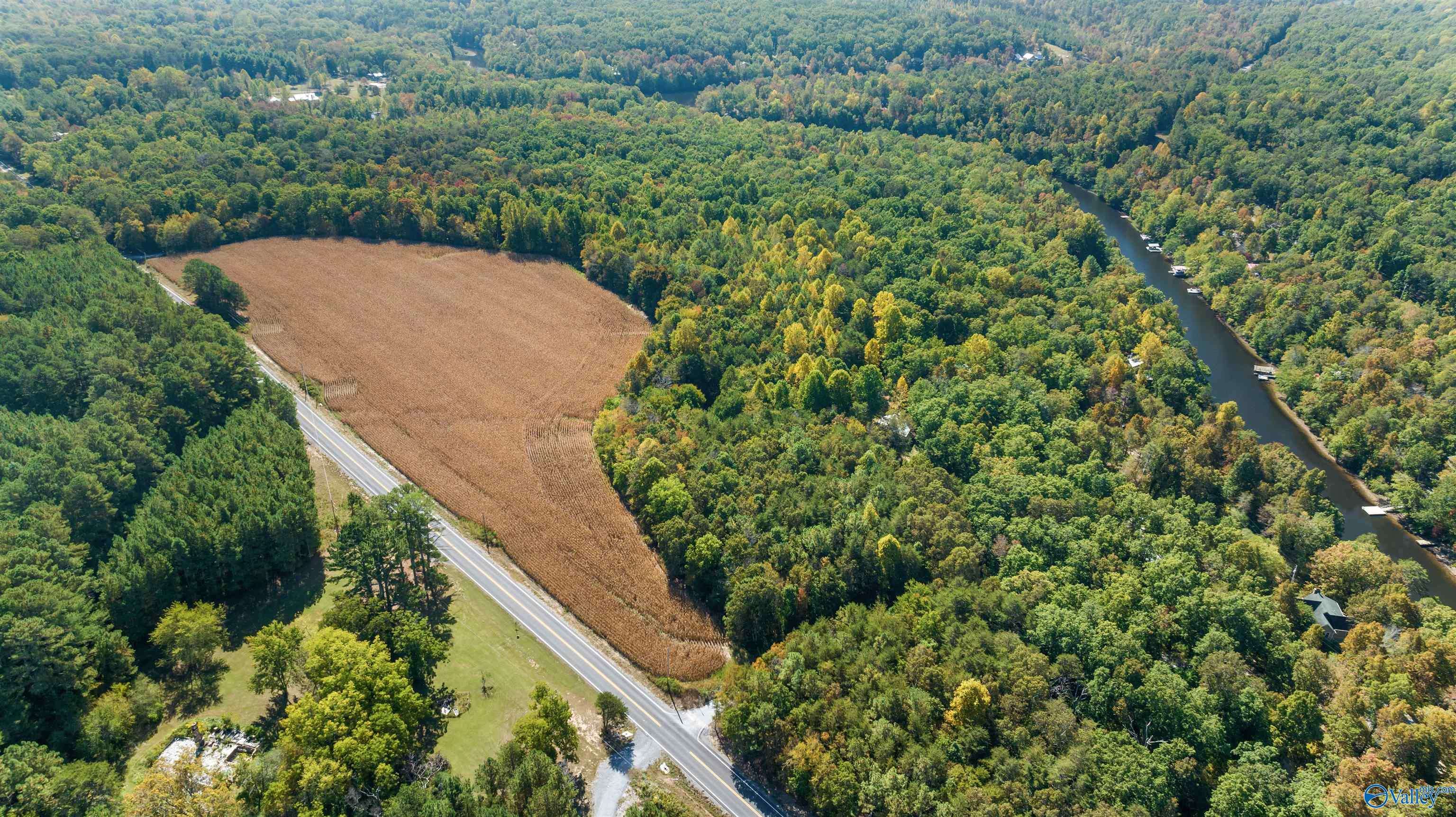 Mentone, AL 35984,592 Alabama Highway 117