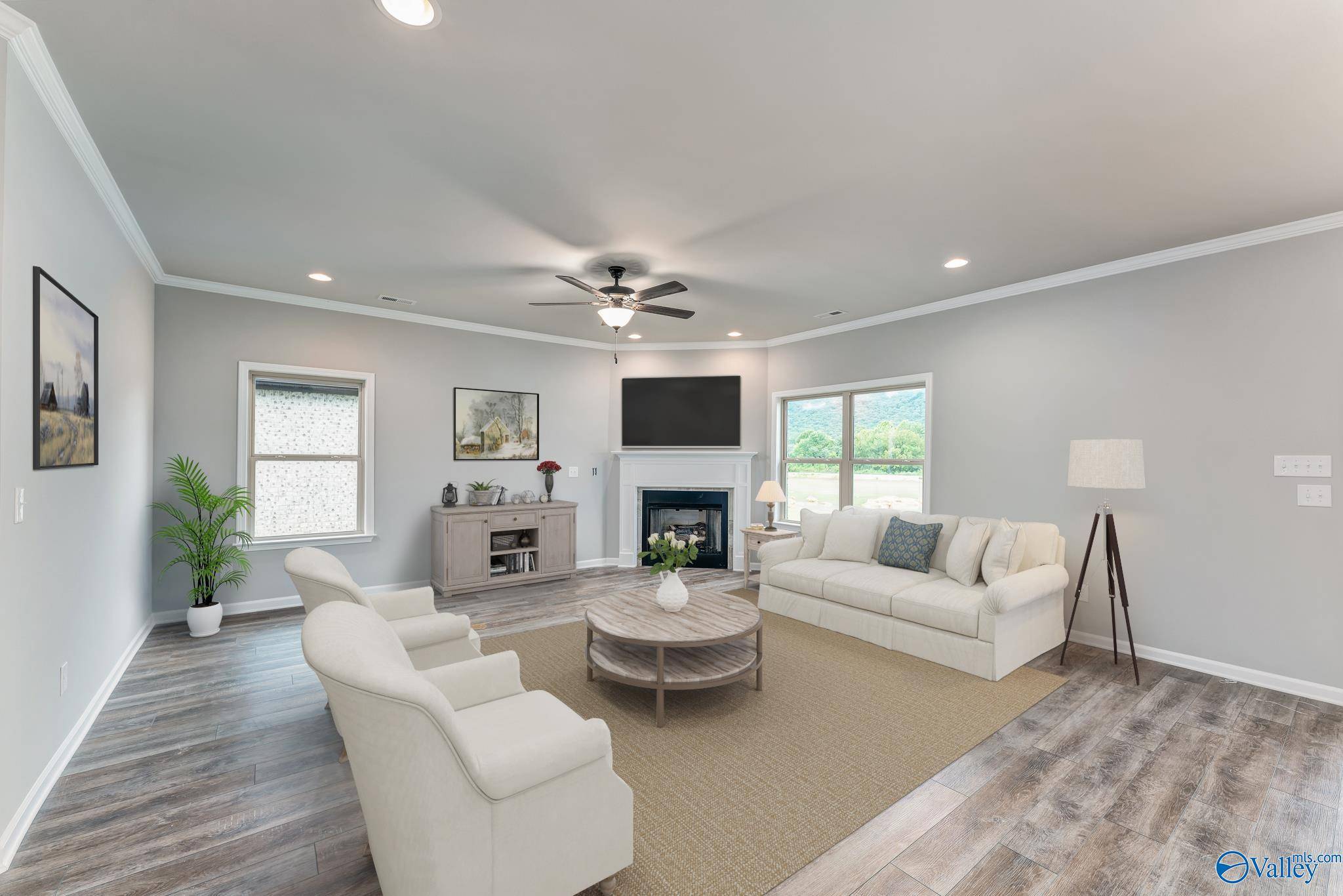 New Market, AL 35761,SAVANNAH Saddle Street