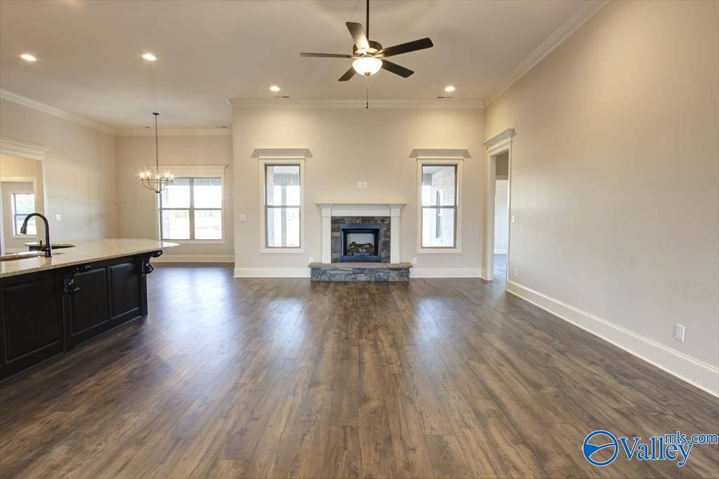 Madison, AL 35756,25643 Grayson Landing
