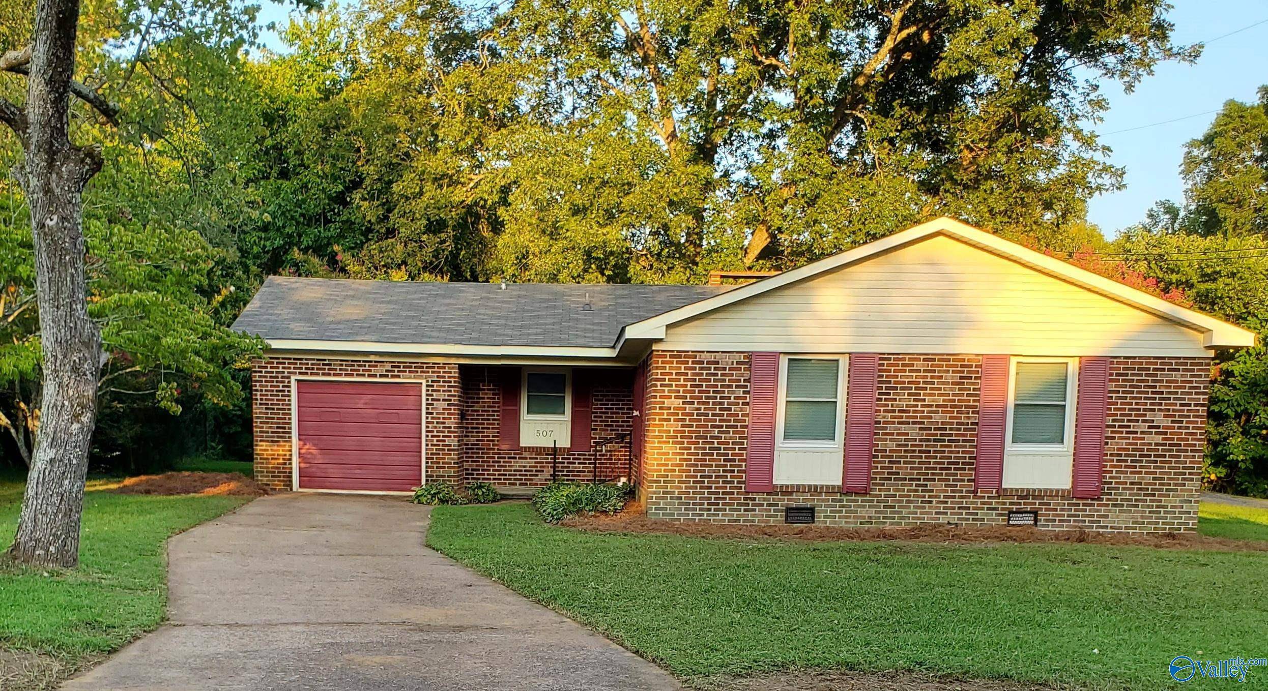 Scottsboro, AL 35768,507 S Kyle Street