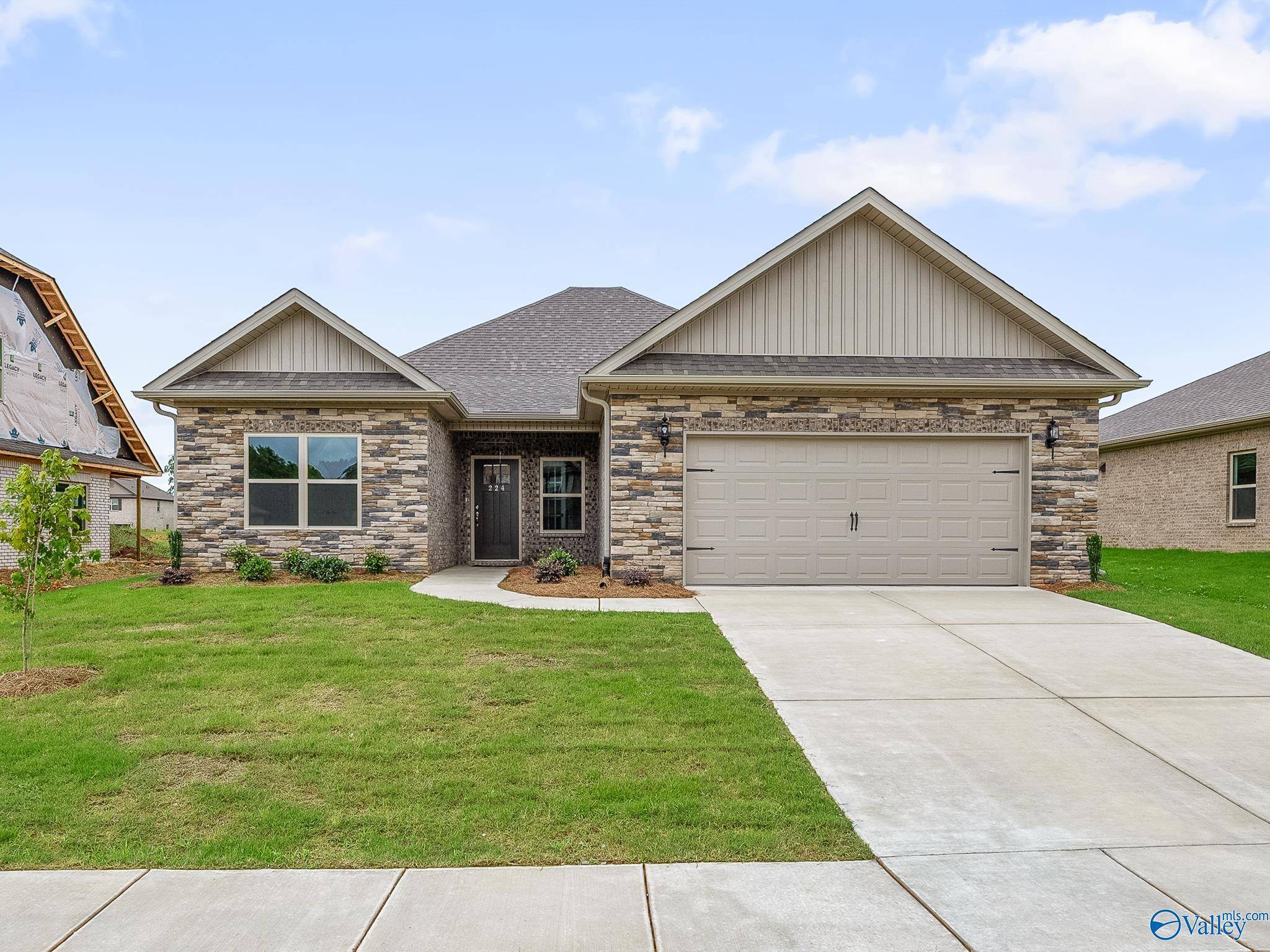 New Market, AL 35761,224 Paladin Street