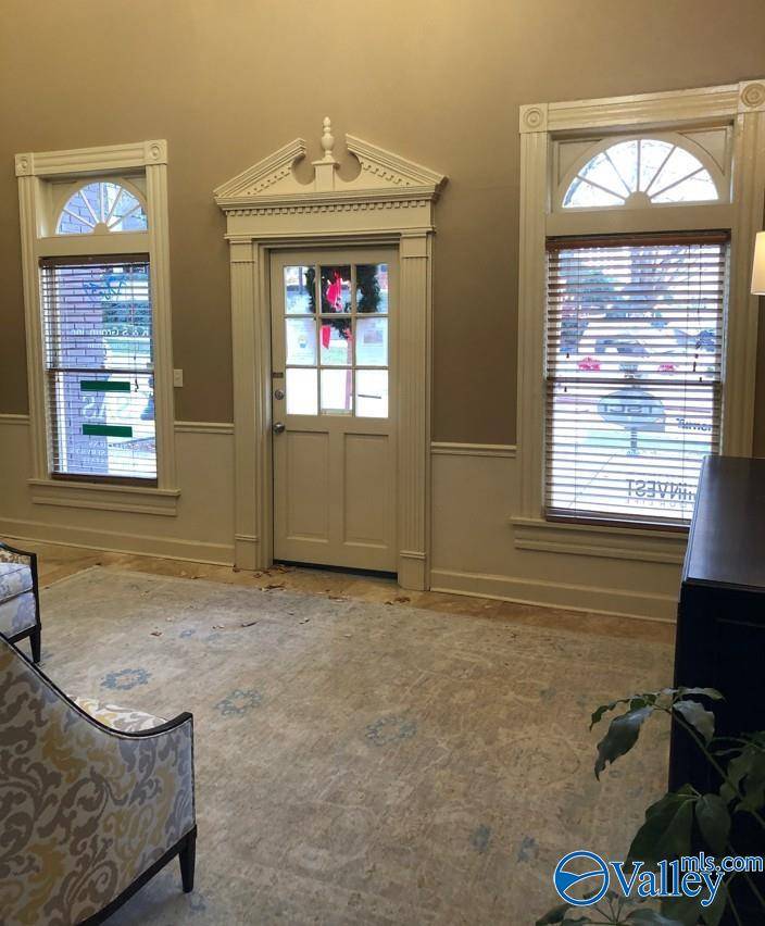Huntsville, AL 35801,203 East Side Square #A