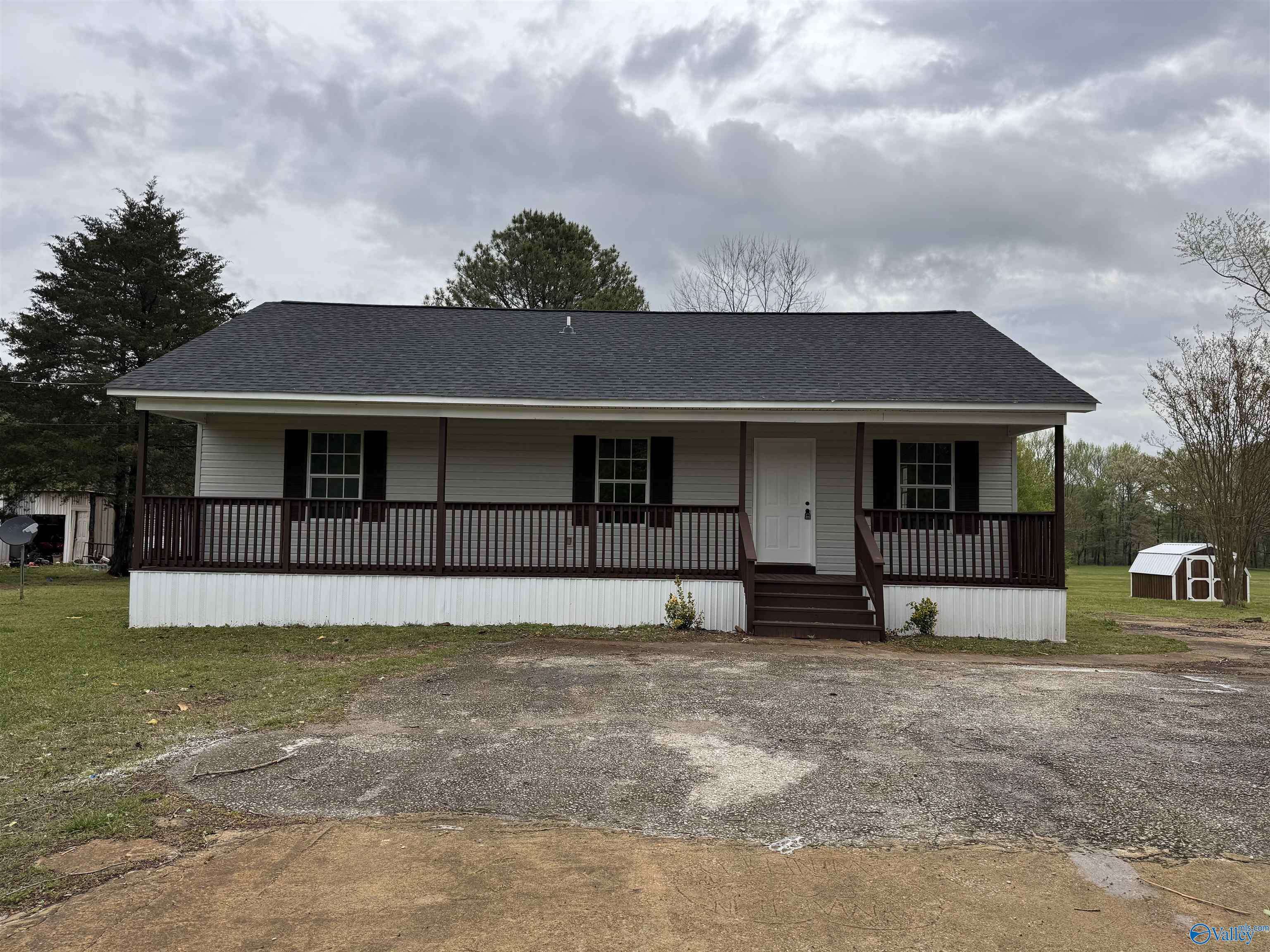 Leighton, AL 35646,220 Jarmon Way