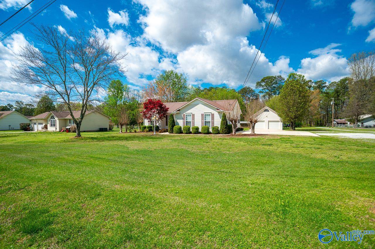 Athens, AL 35613,17355 Holland Heights