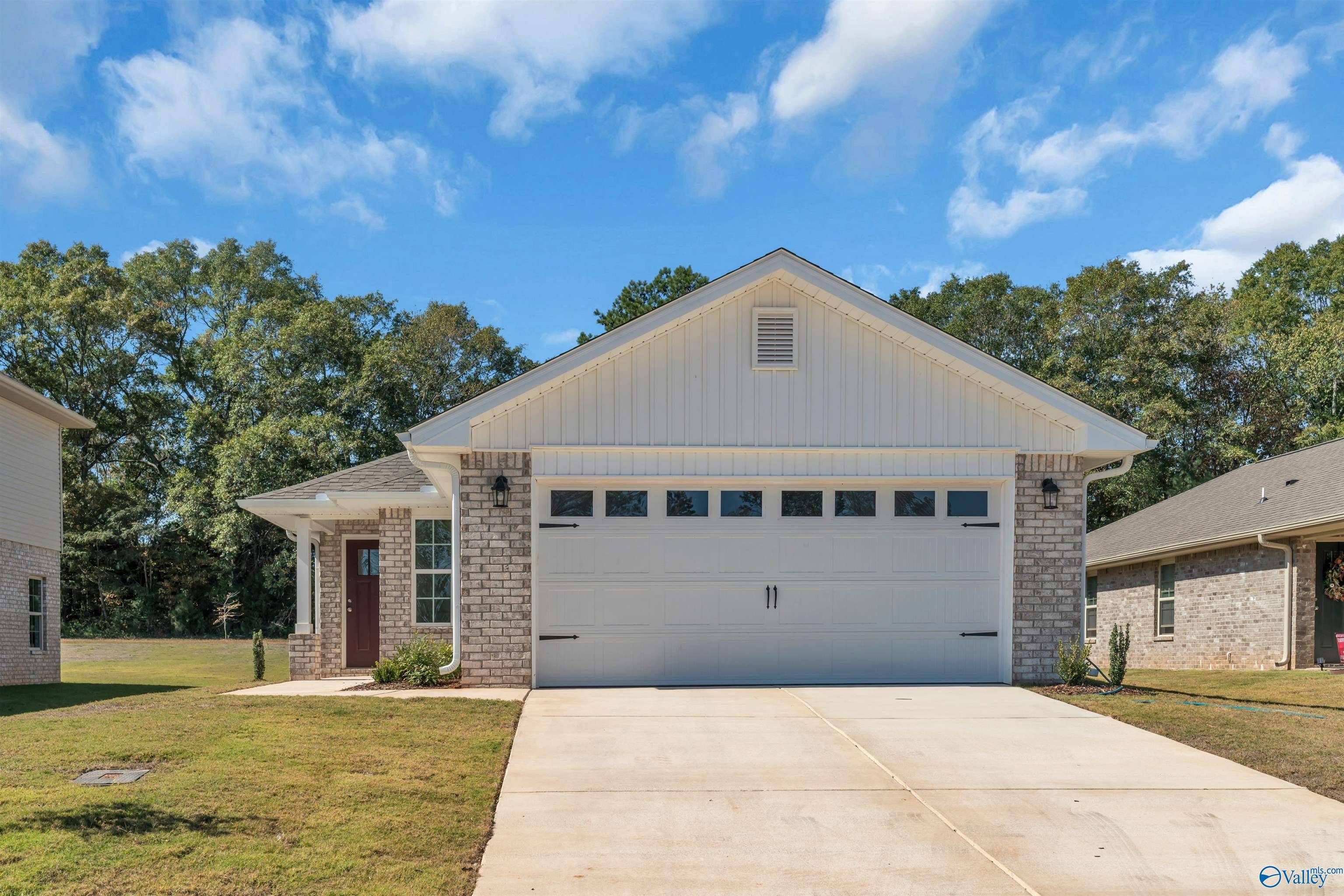 Athens, AL 35611,15371 Lapwing Cove