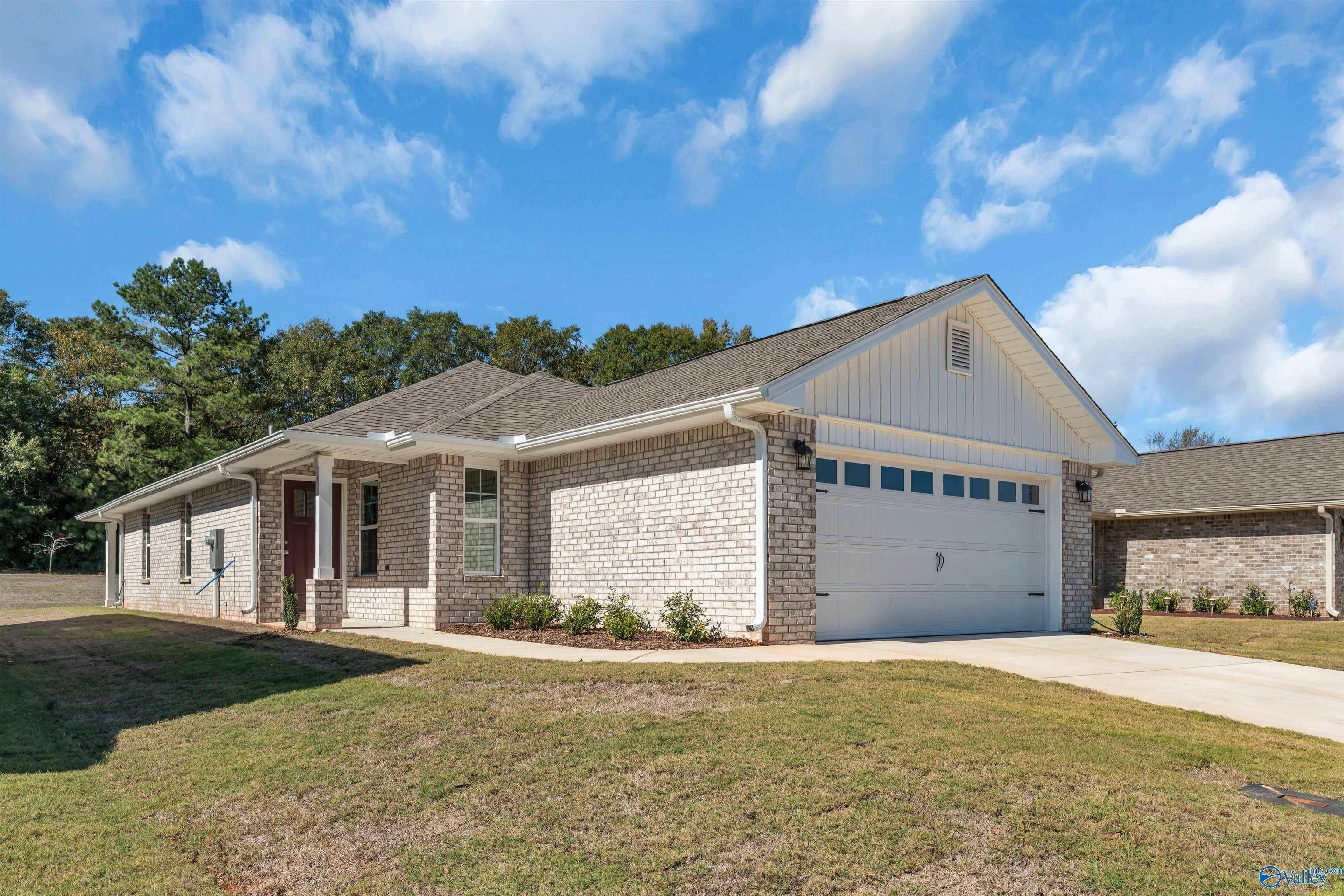 Athens, AL 35611,15371 Lapwing Cove