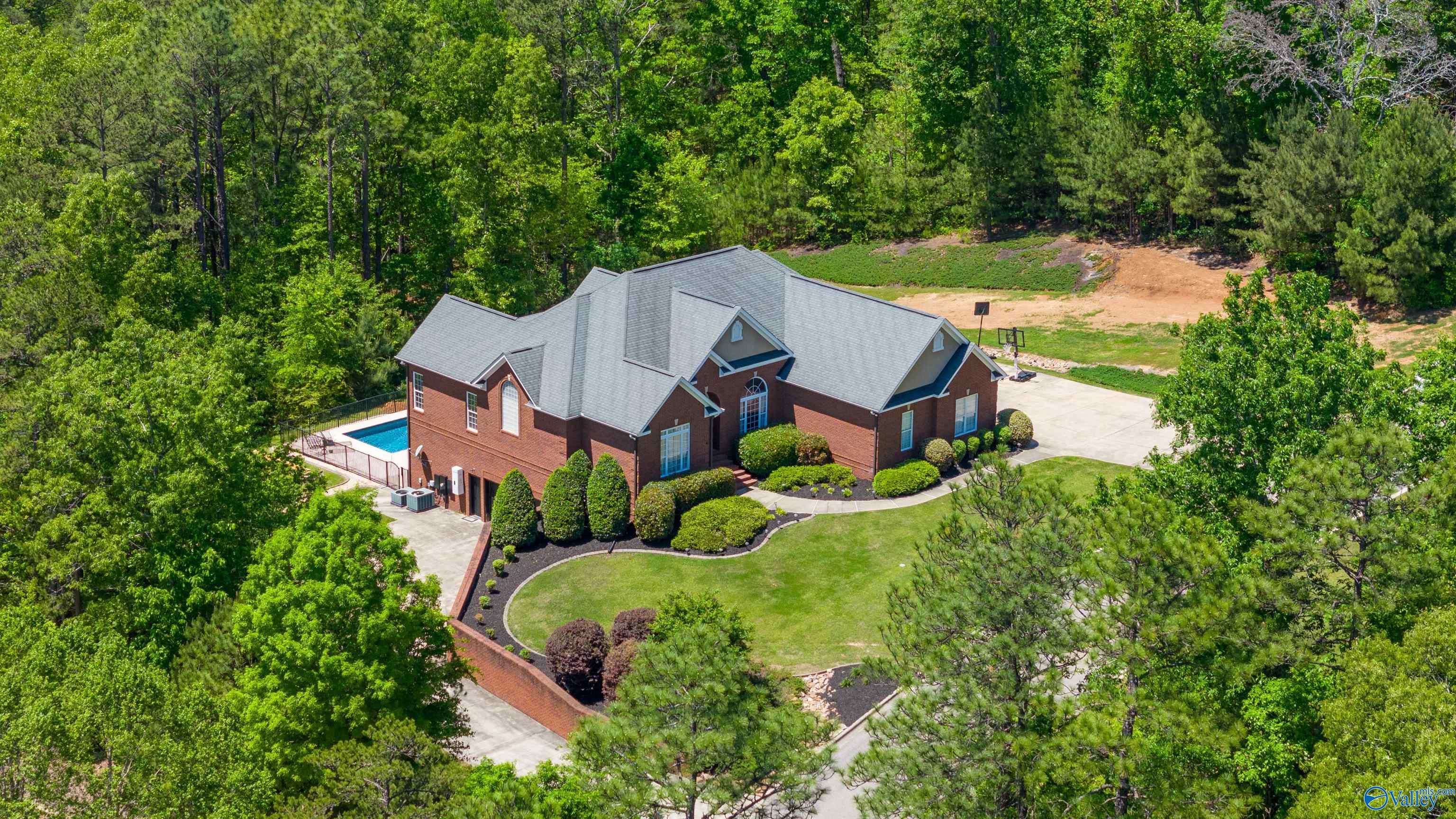 Glencoe, AL 35905,306 Oak Leaf Lane