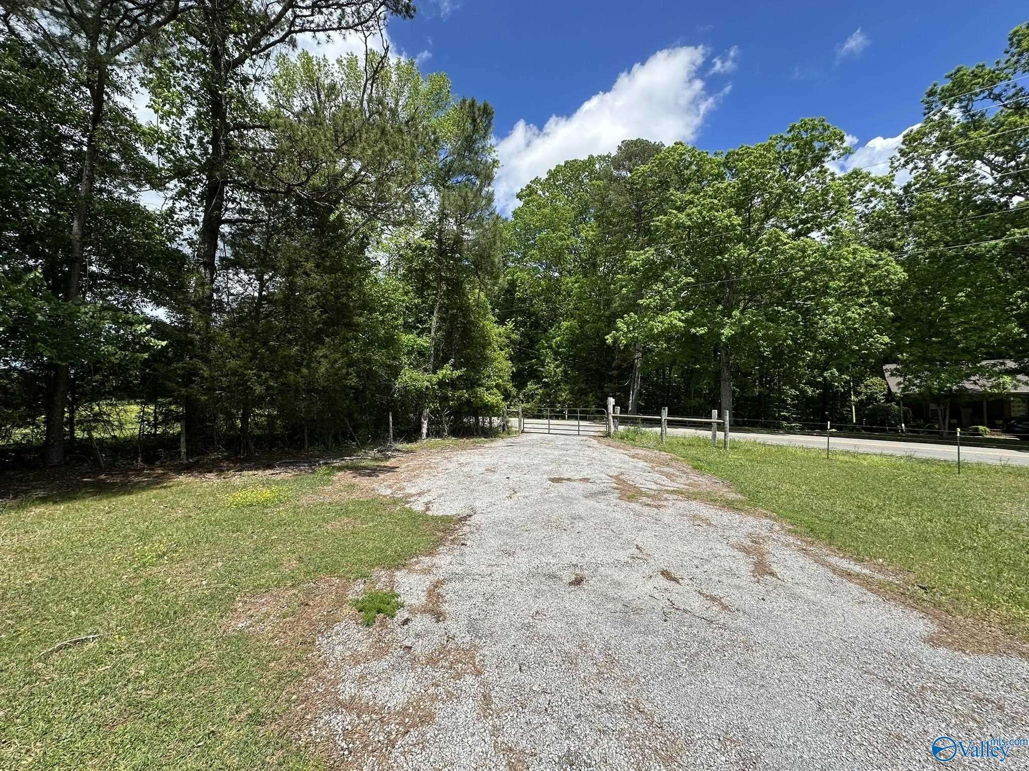 Hartselle, AL 35640,16 Acres Wallace Drive