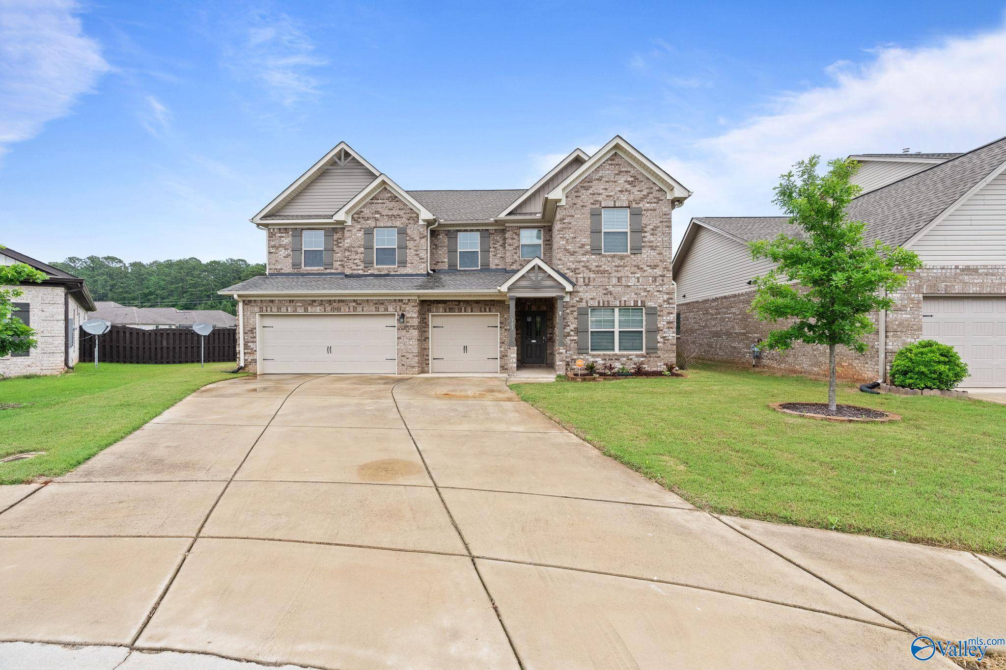 Madison, AL 35756,105 Sunbriar Court