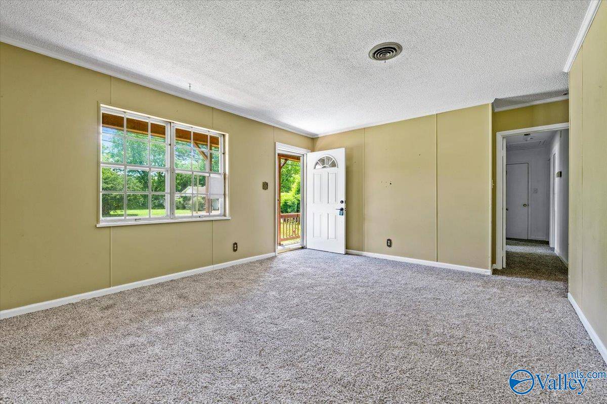 Huntsville, AL 35805,3910 Drake Avenue