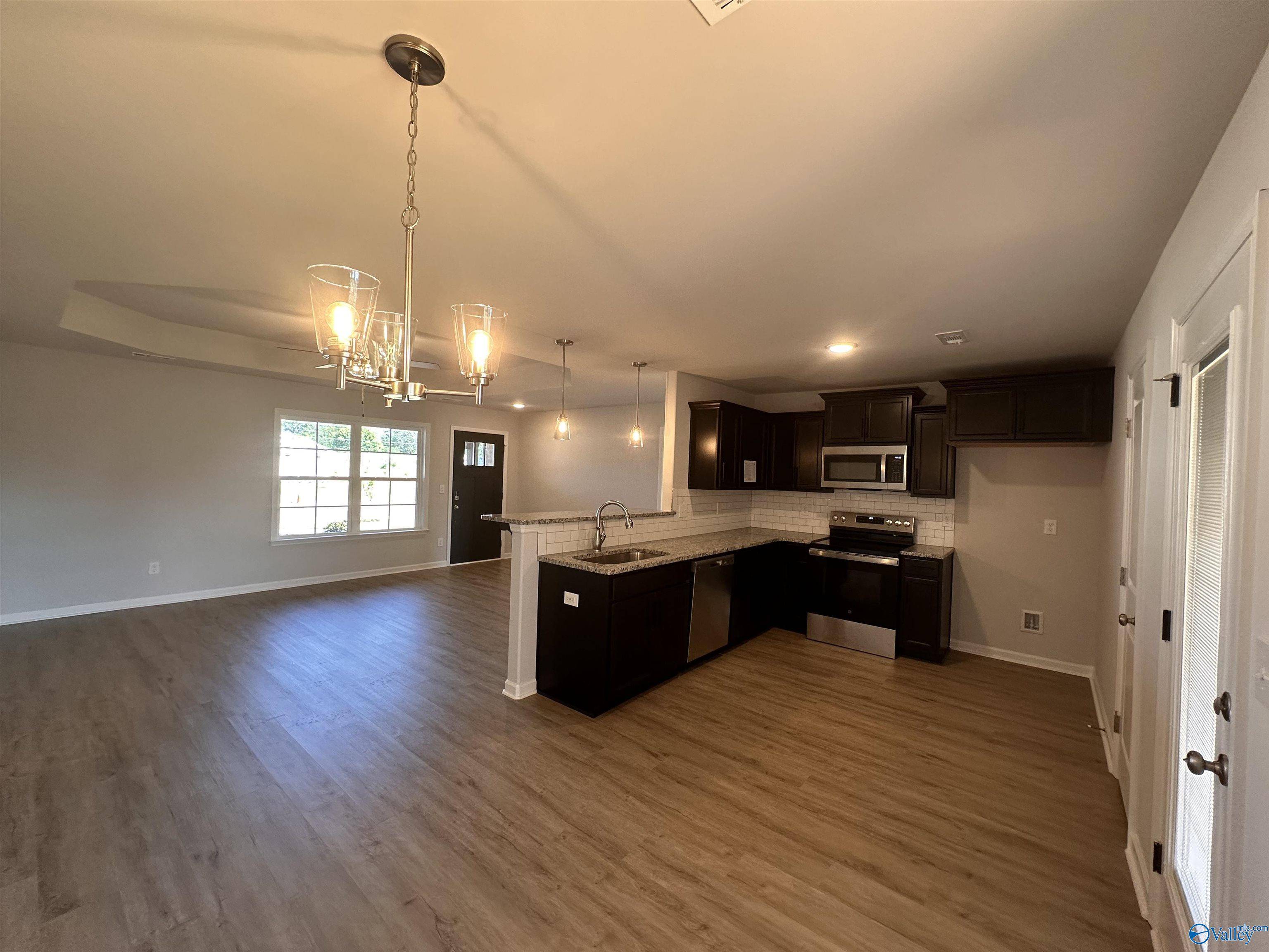 New Market, AL 35761,216 Roman Randall Road