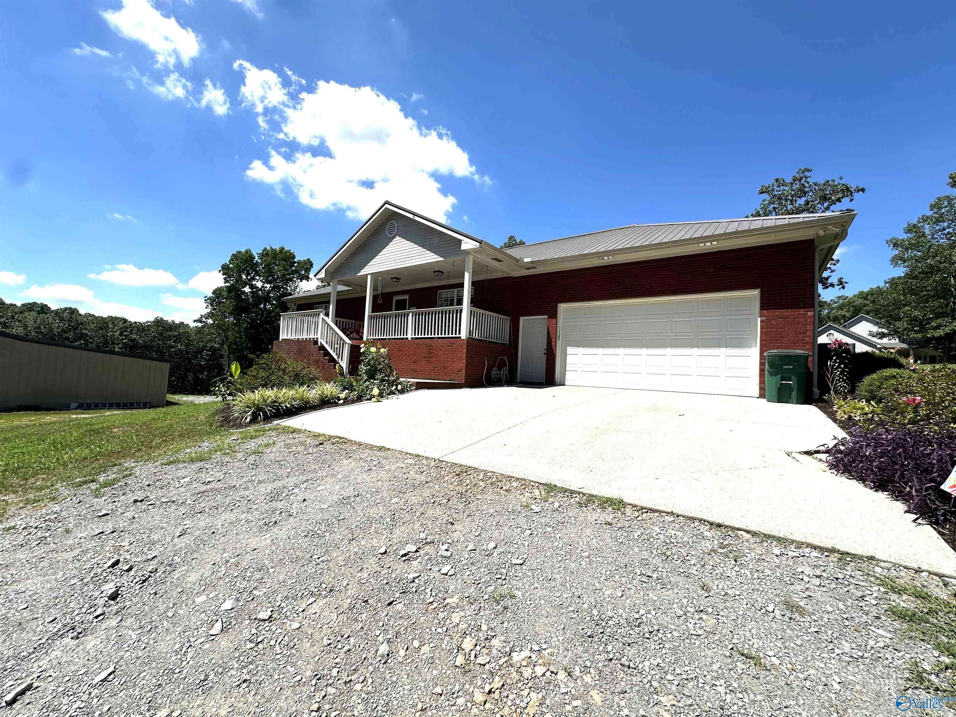 Holly Pond, AL 35083,17 County Road 1734