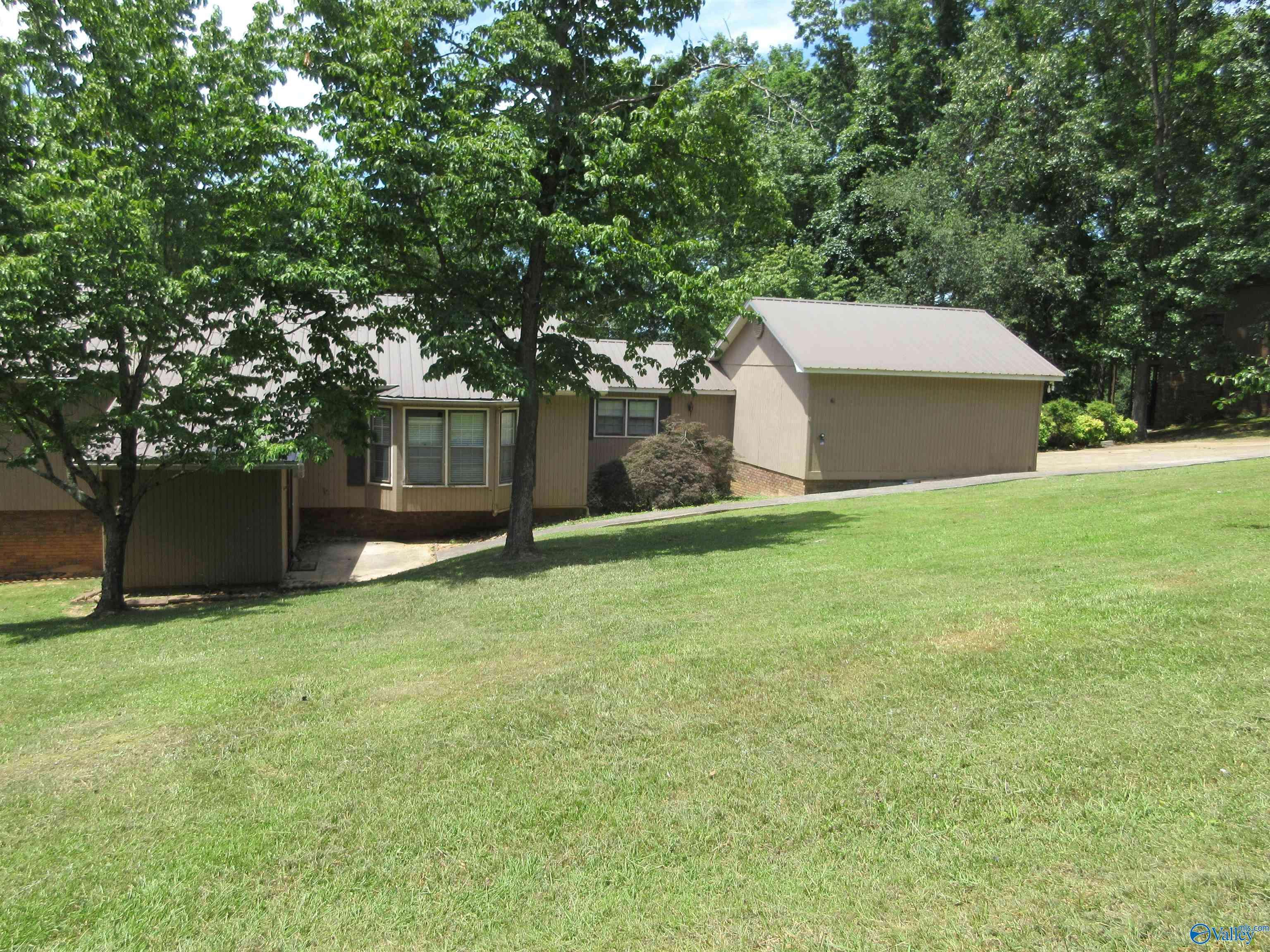 Scottsboro, AL 35768,109 Colonial Drive