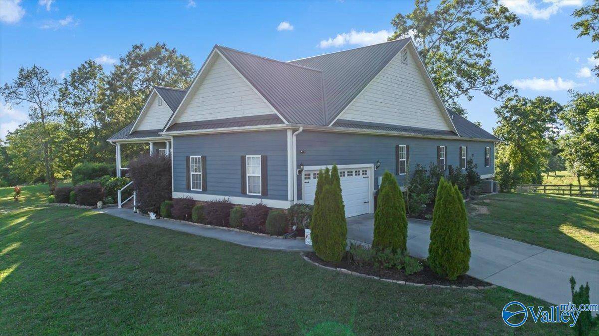 Stevenson, AL 35772,9 Pointer Lane