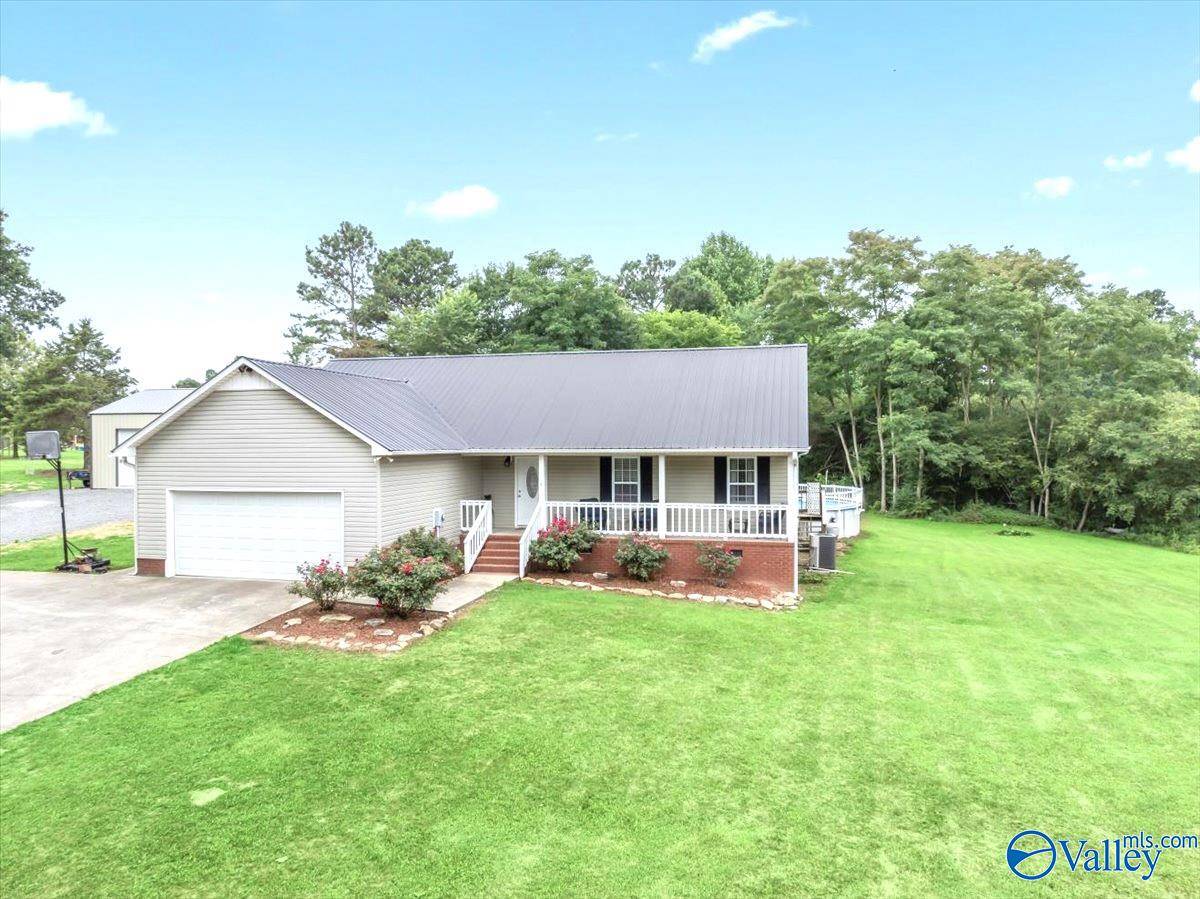 Geraldine, AL 35974,175 Shady Lane