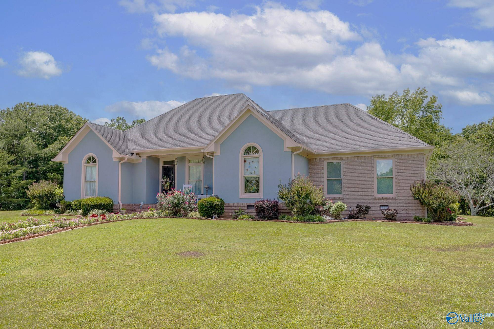 Falkville, AL 35622,227 Key Turney Road