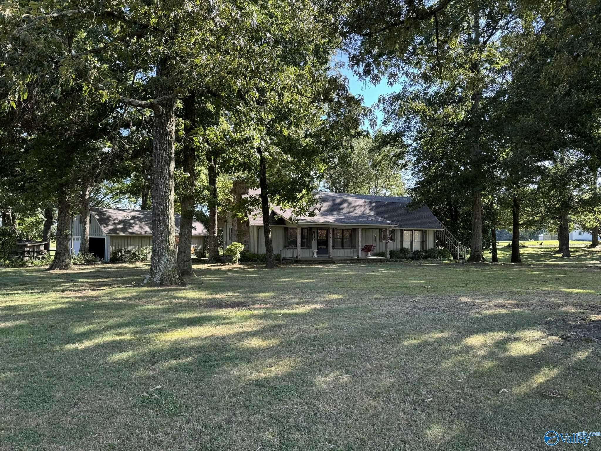 Boaz, AL 35957,1685 County Road 837