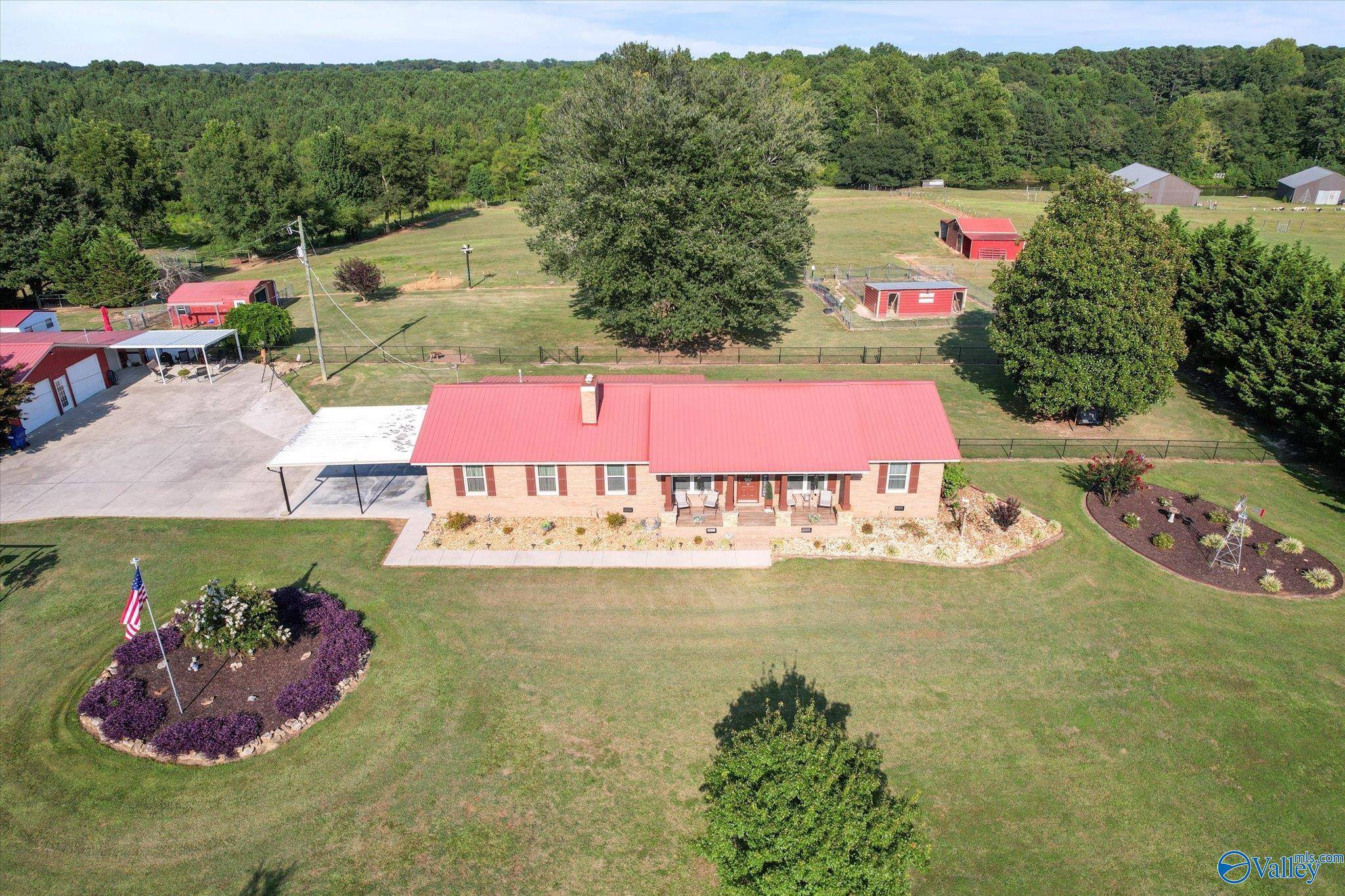 Boaz, AL 35957,5297 County Road 479