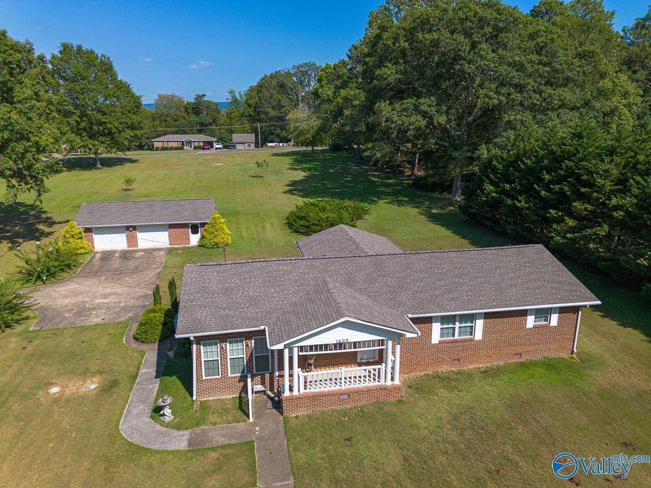 Laceys Spring, AL 35754,605 Hough Road