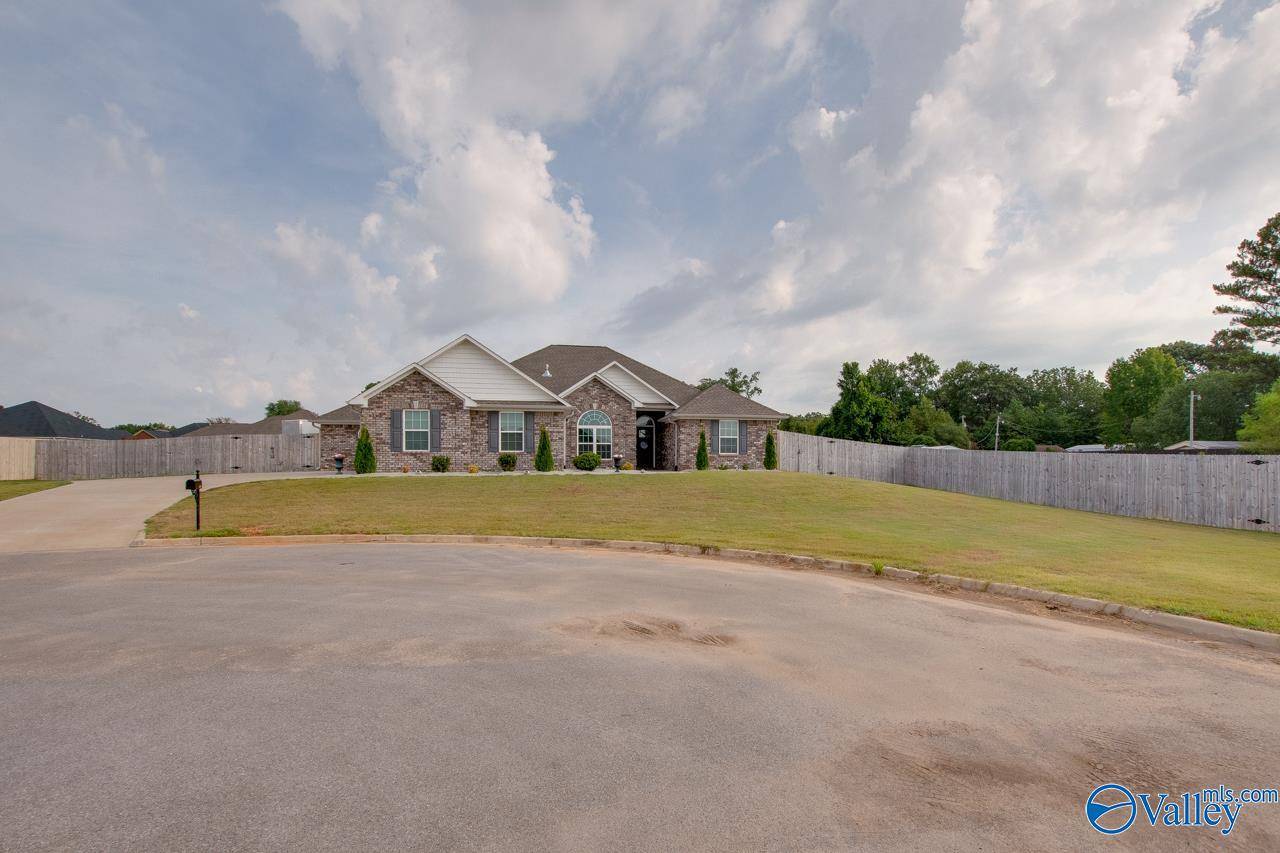 Athens, AL 35613,14370 Willow Bend Drive