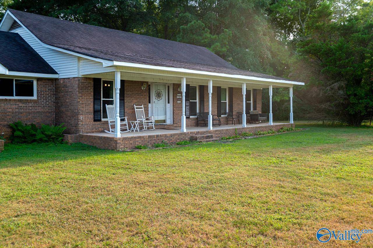 Moulton, AL 35650,392 County Road 337