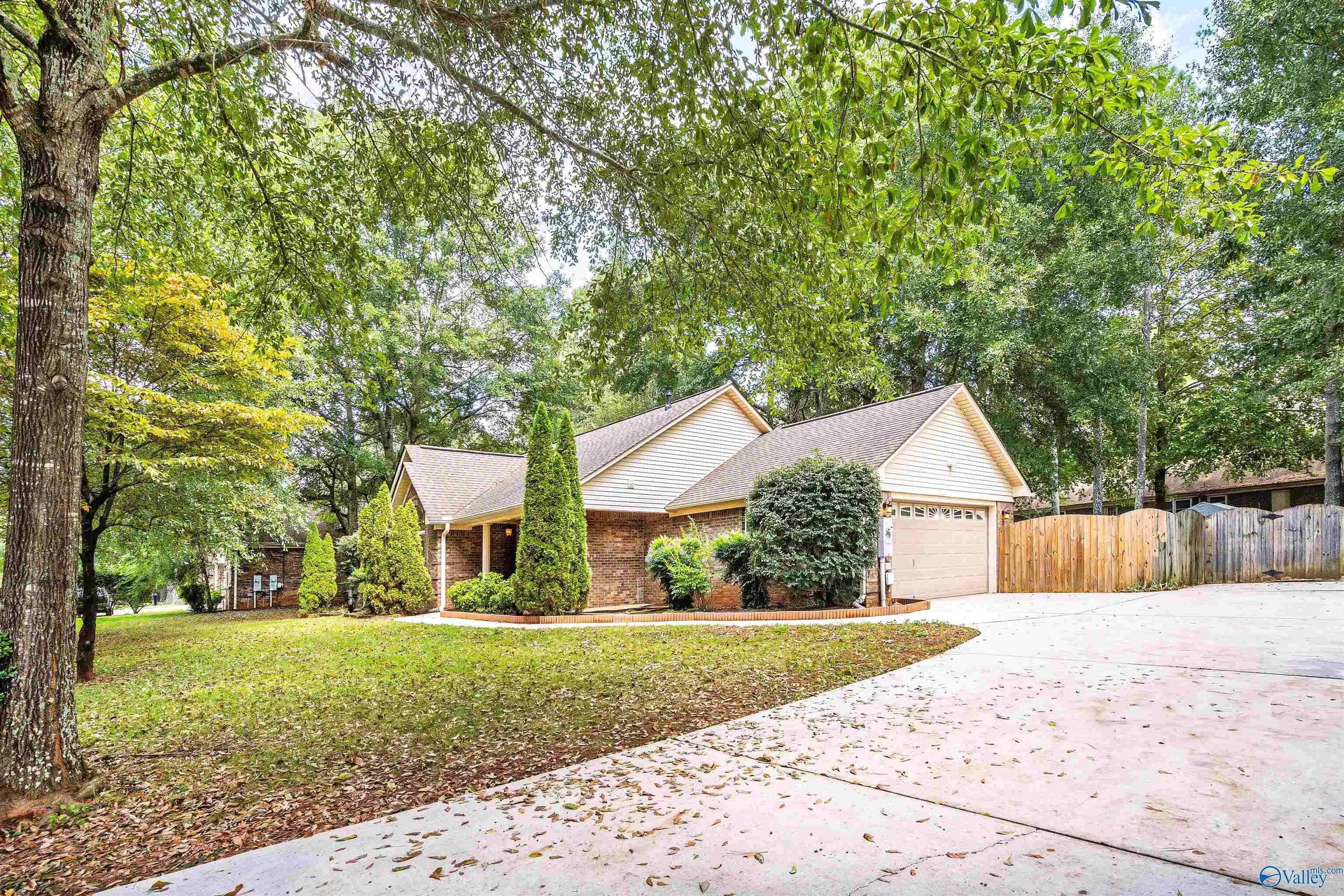 Huntsville, AL 35810,127 Johnson Drive