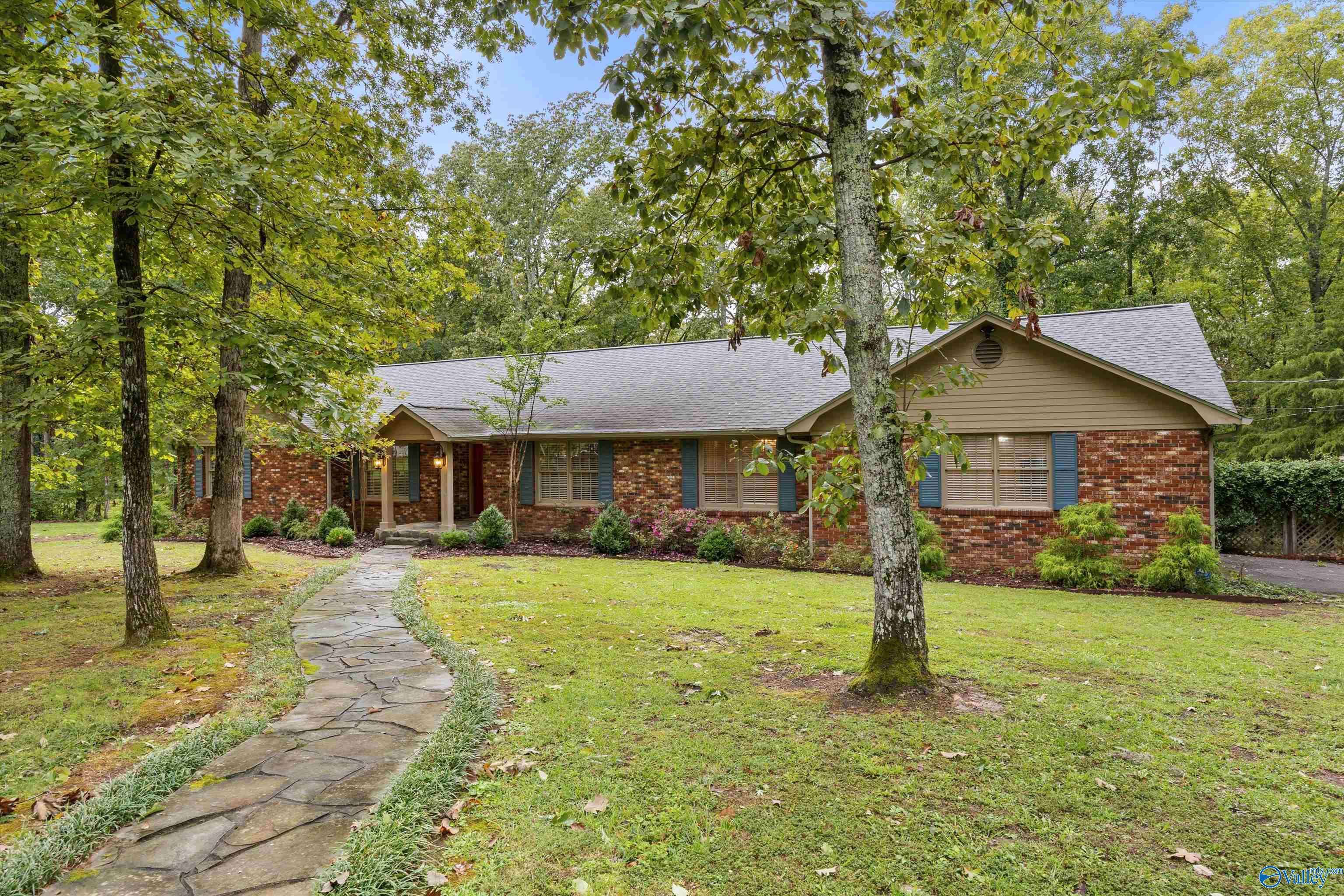 Decatur, AL 35603,4411 Autumn Leaves Trail SE