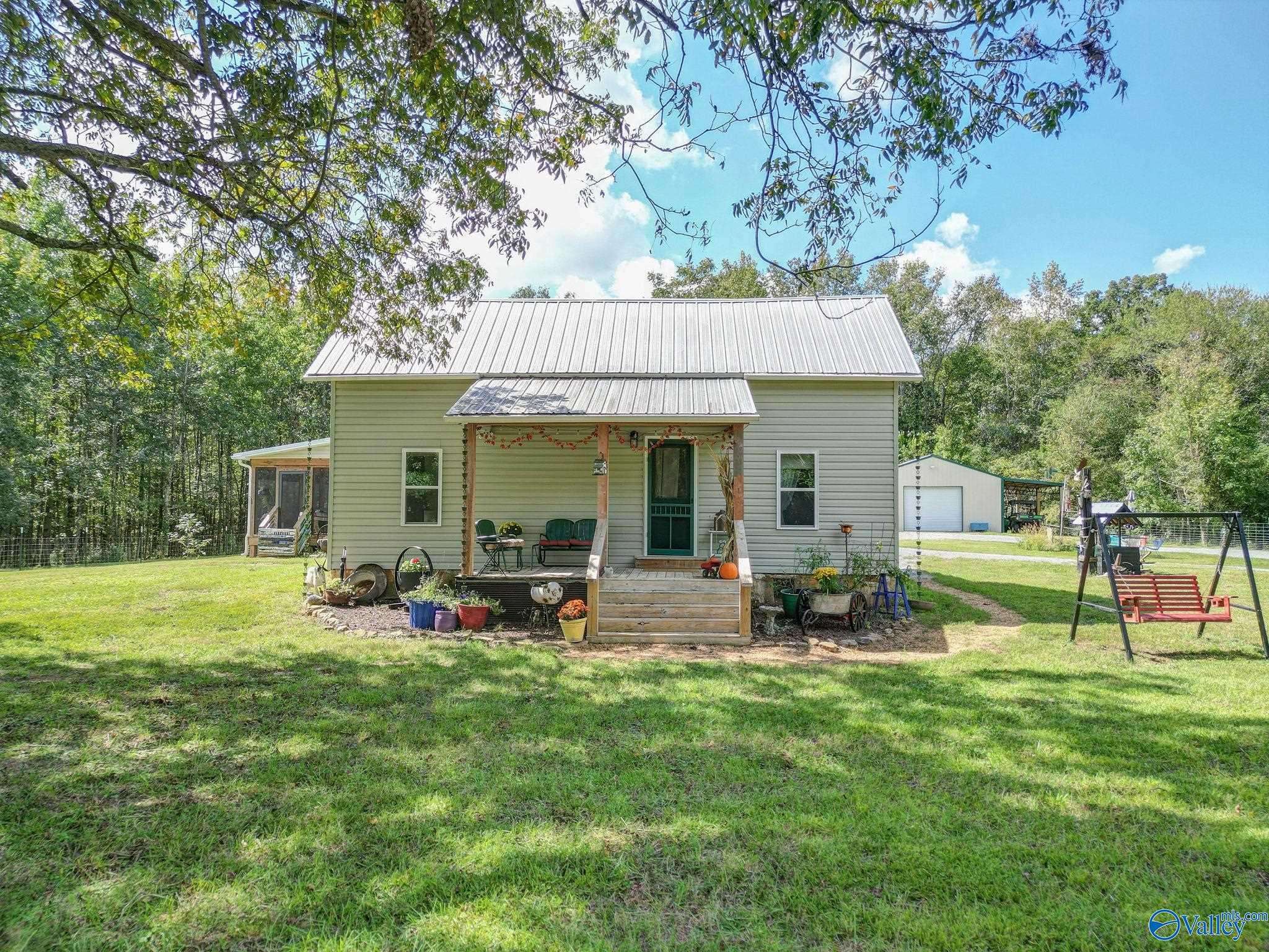 Falkville, AL 35622,83 Braswell Road