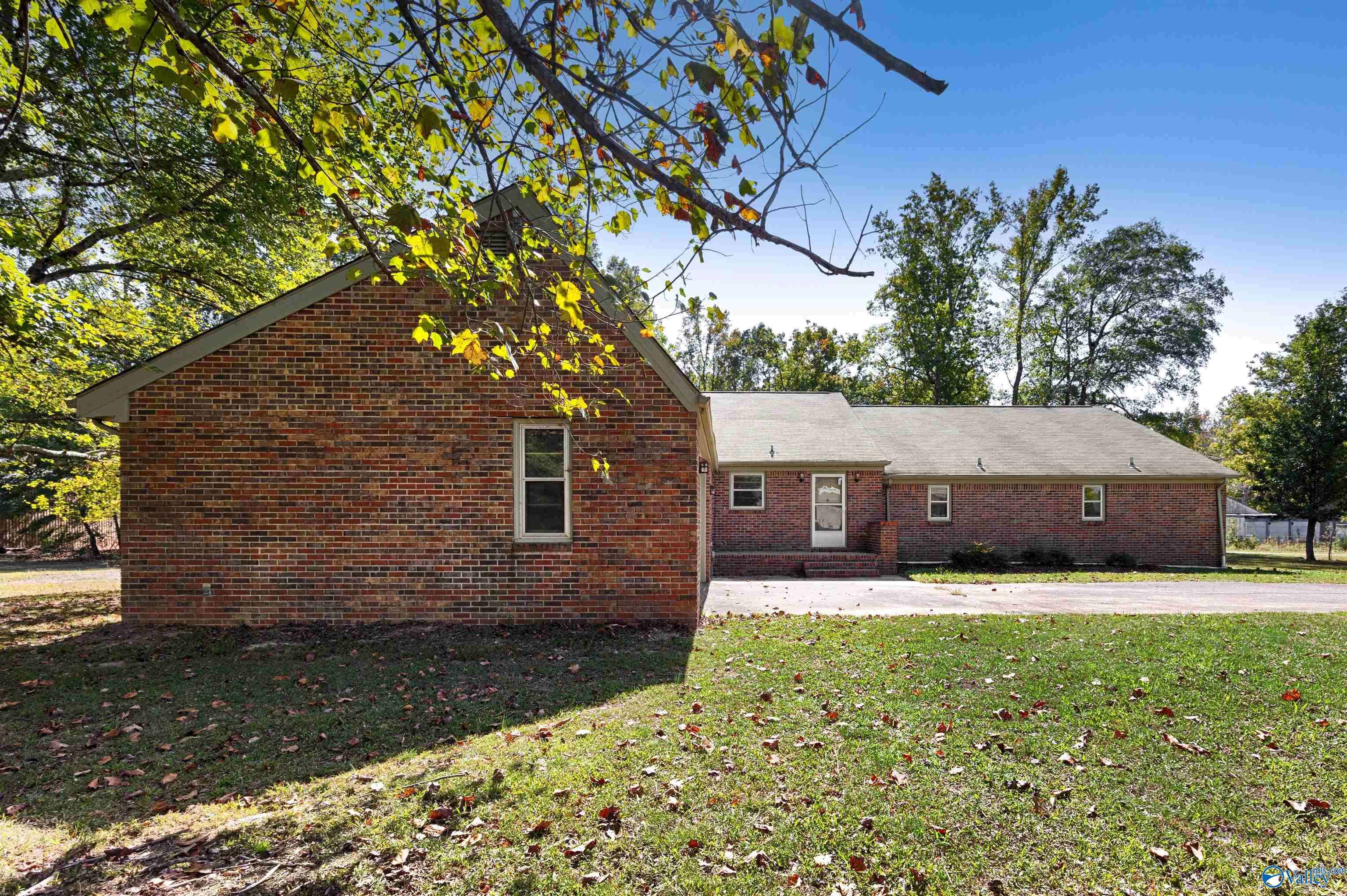 Toney, AL 35773,188 Crosswind Road