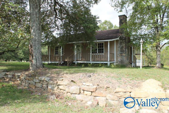 Valley Head, AL 35989,1860 County Road 85