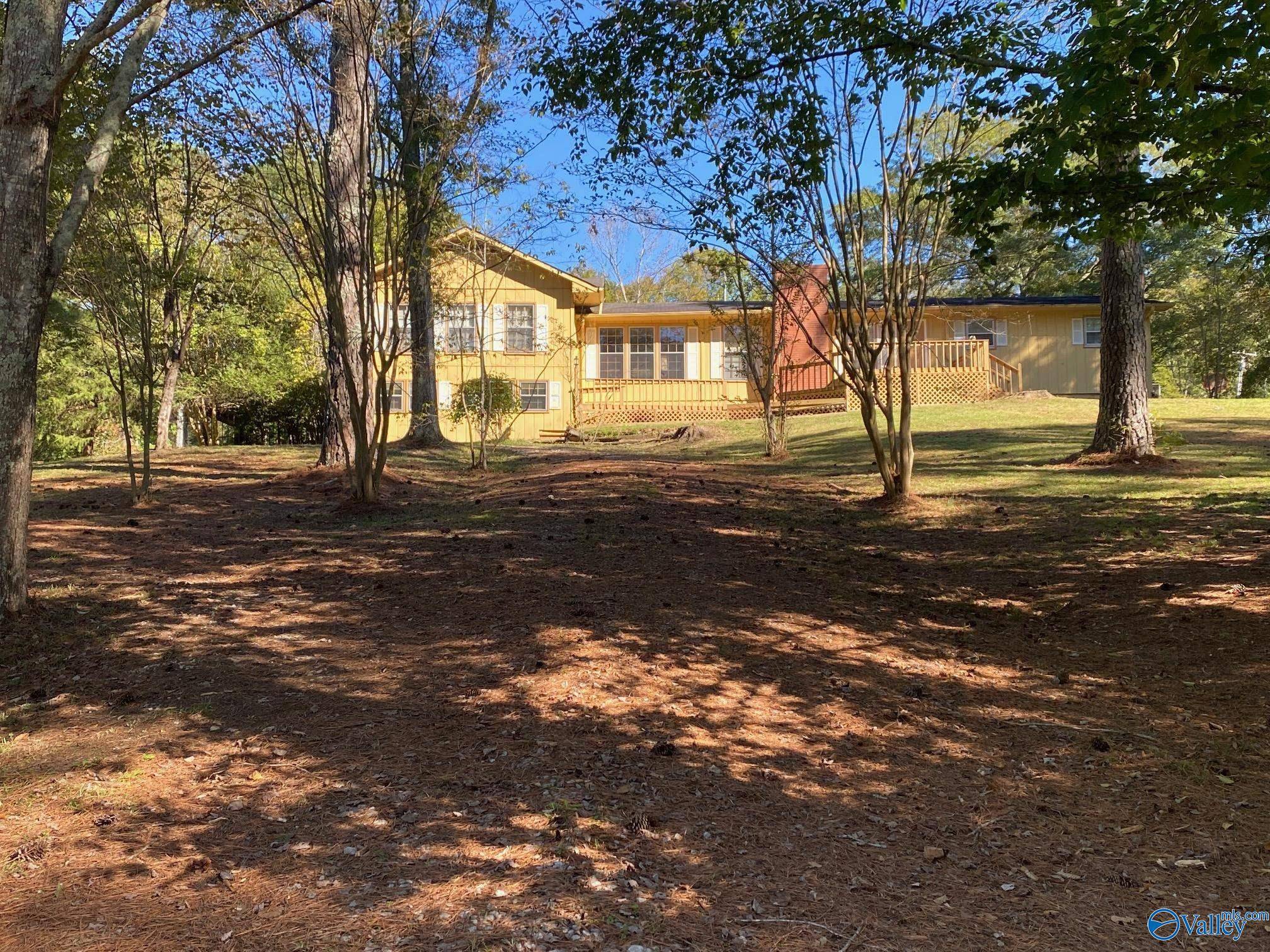 Decatur, AL 35603,3715 Fall Bluff Drive