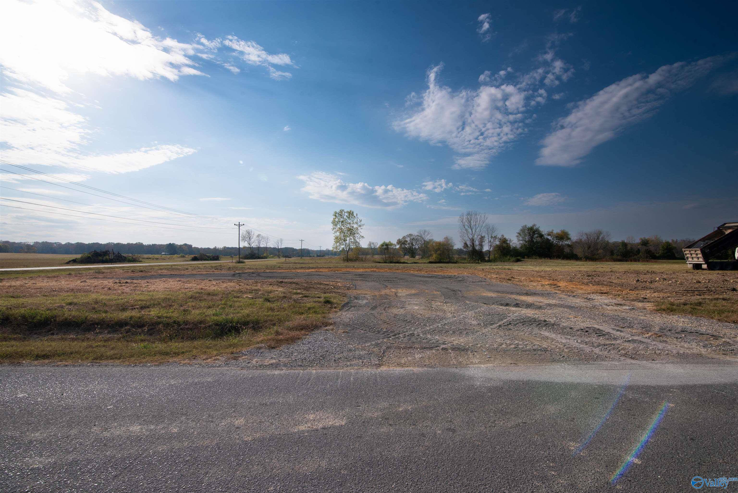 Falkville, AL 35622,2.70 +/- acres Huckaby Bridge Road