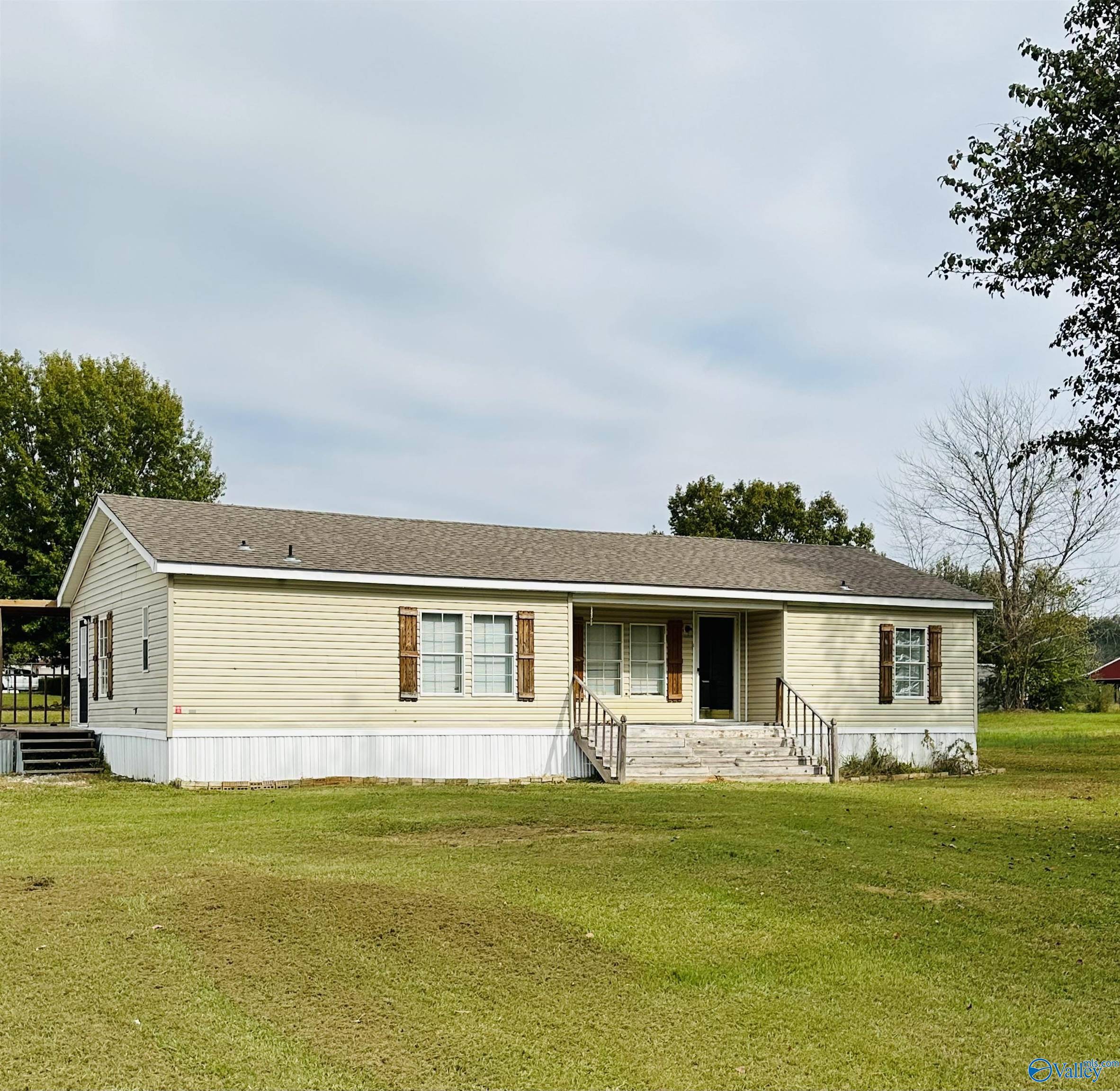 Danville, AL 35619,9 James K Drive