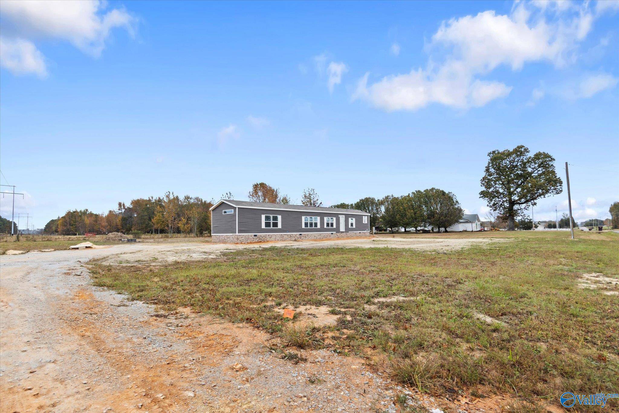 Elkmont, AL 35620,25107 Bethel Road