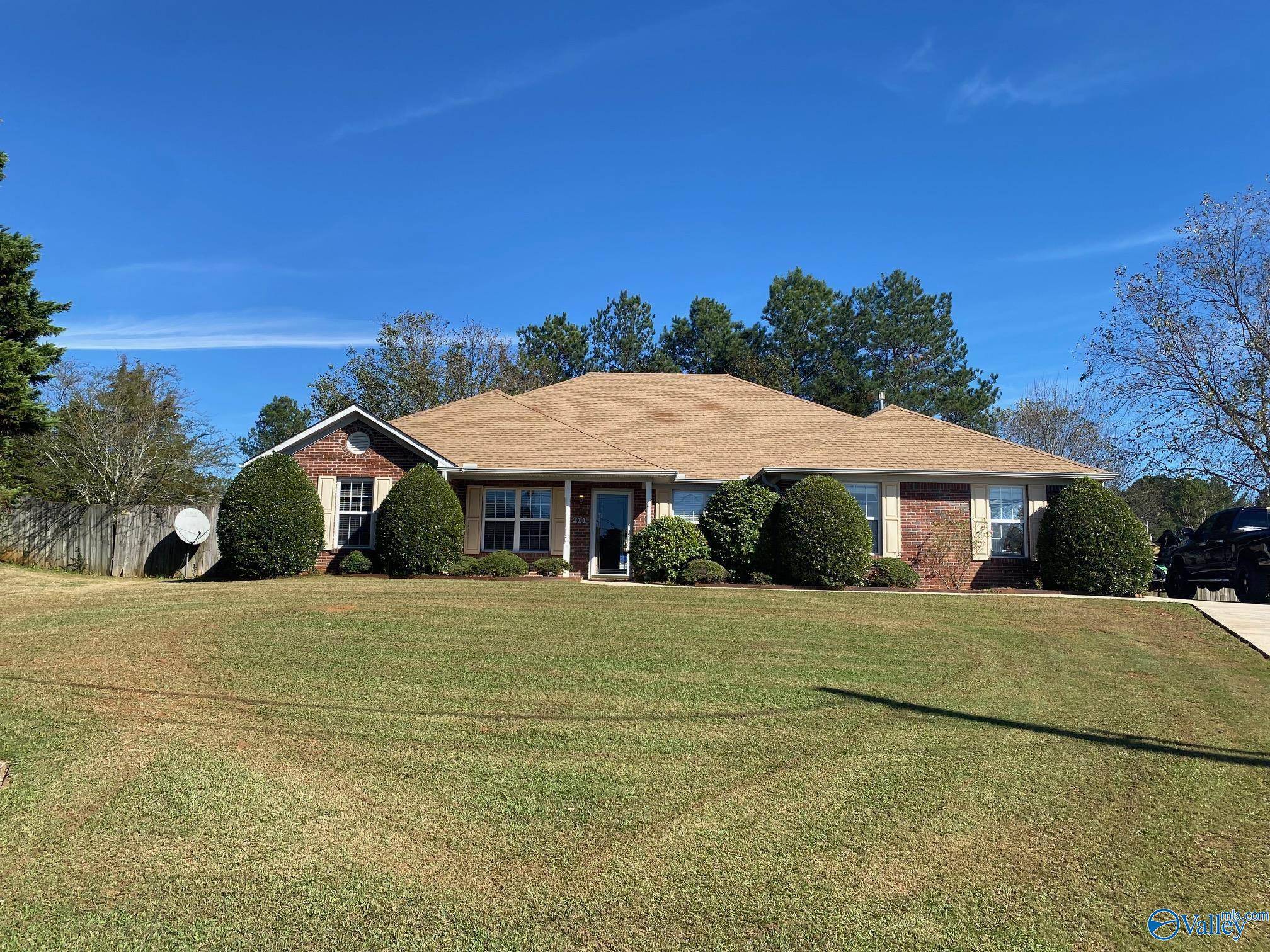 Harvest, AL 35749,211 Wild Berry Lane