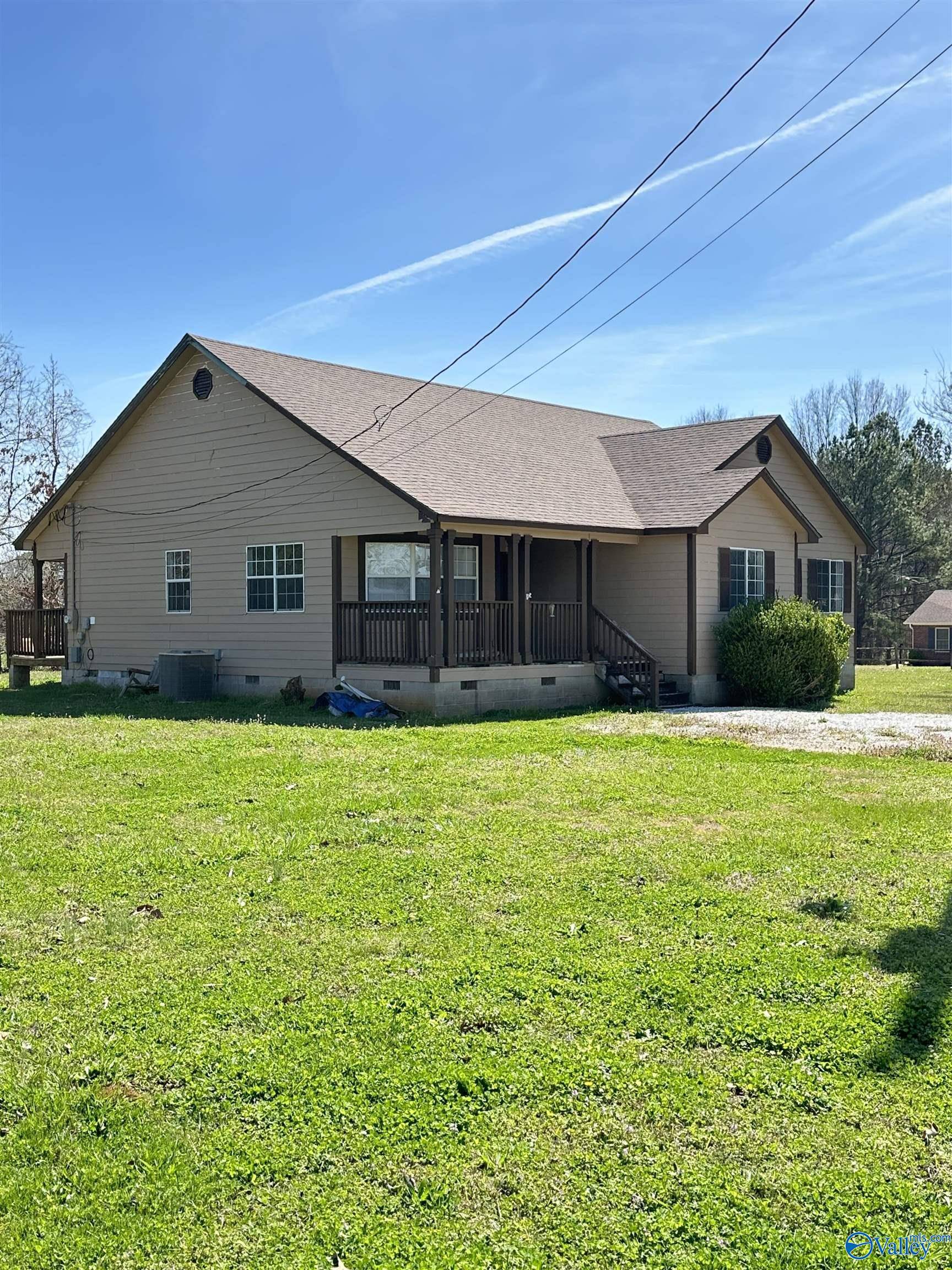 Town Creek, AL 35672,136 County Road 406