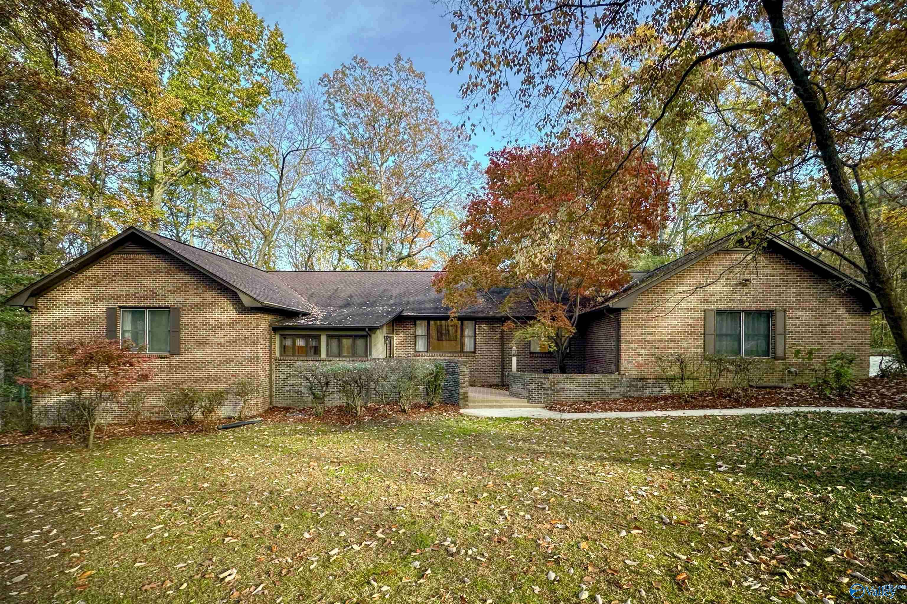 Decatur, AL 35601,4306 Autumn Leaves Trail