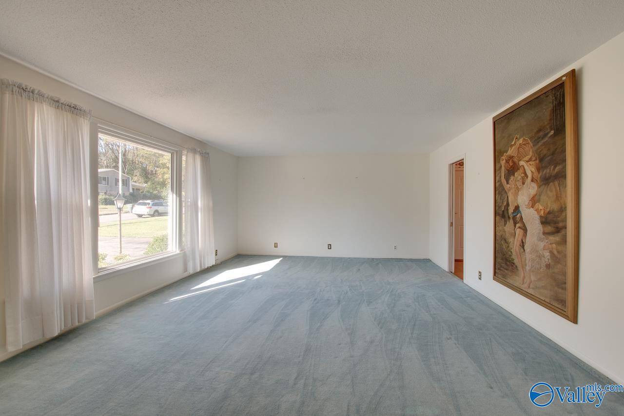 Huntsville, AL 35802,7627 Fleming Hills Drive SW