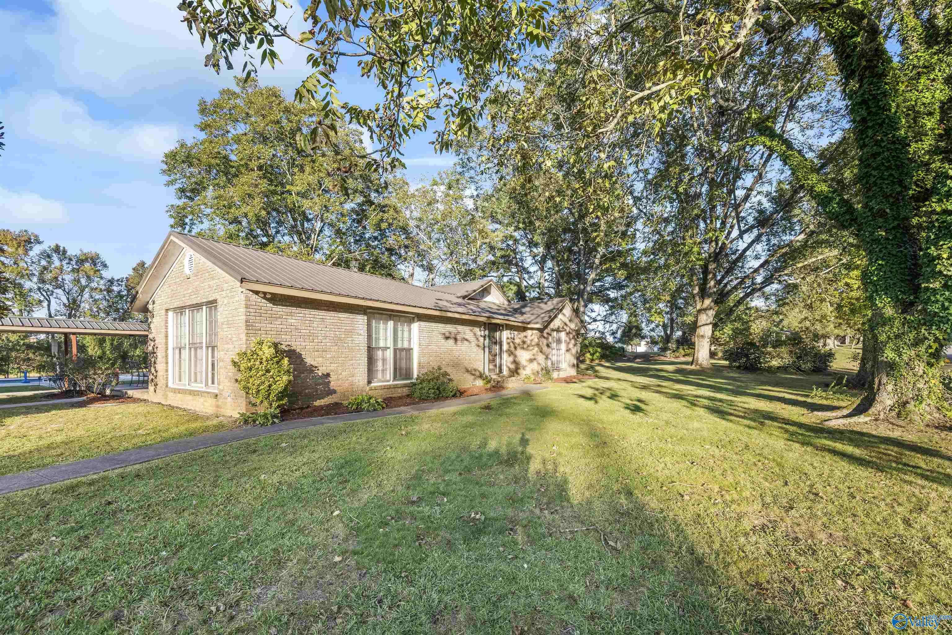 Cullman, AL 35057,3152 County Road 1043