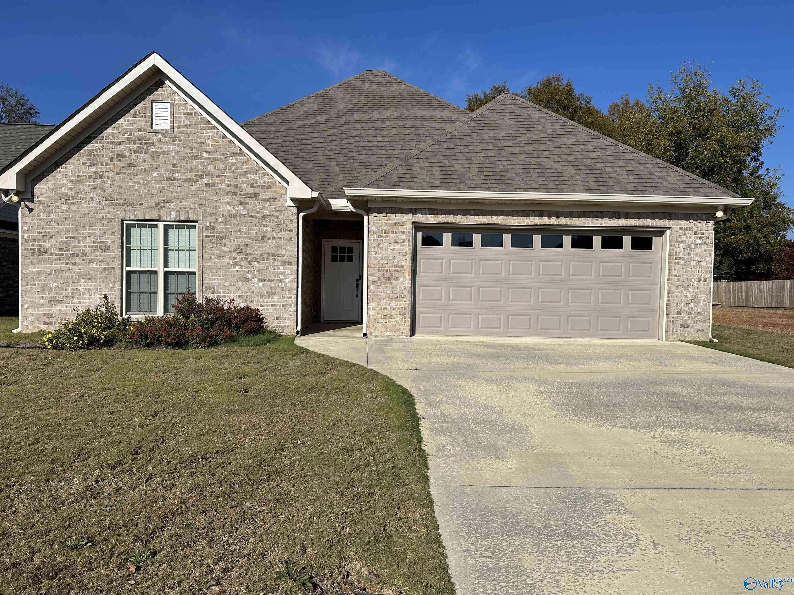 Glencoe, AL 35905,122 Glen Oaks Circle