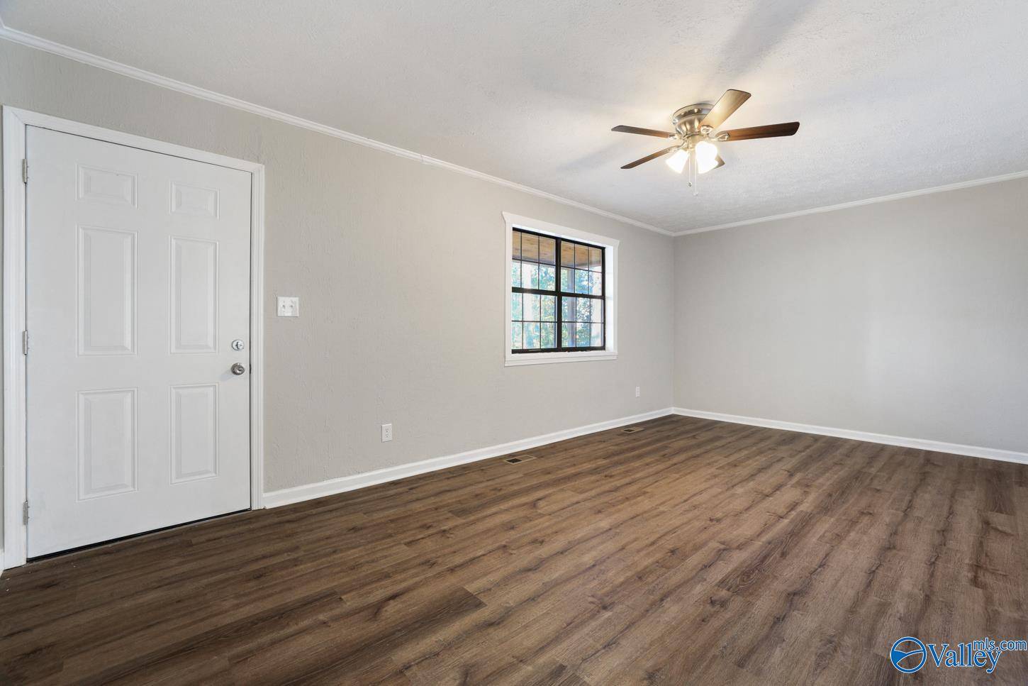 Falkville, AL 35622,1762 W Lacon Road