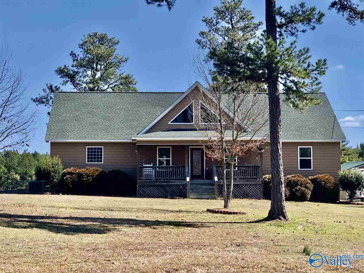 Cedar Bluff, AL 35959,945 County Road 856