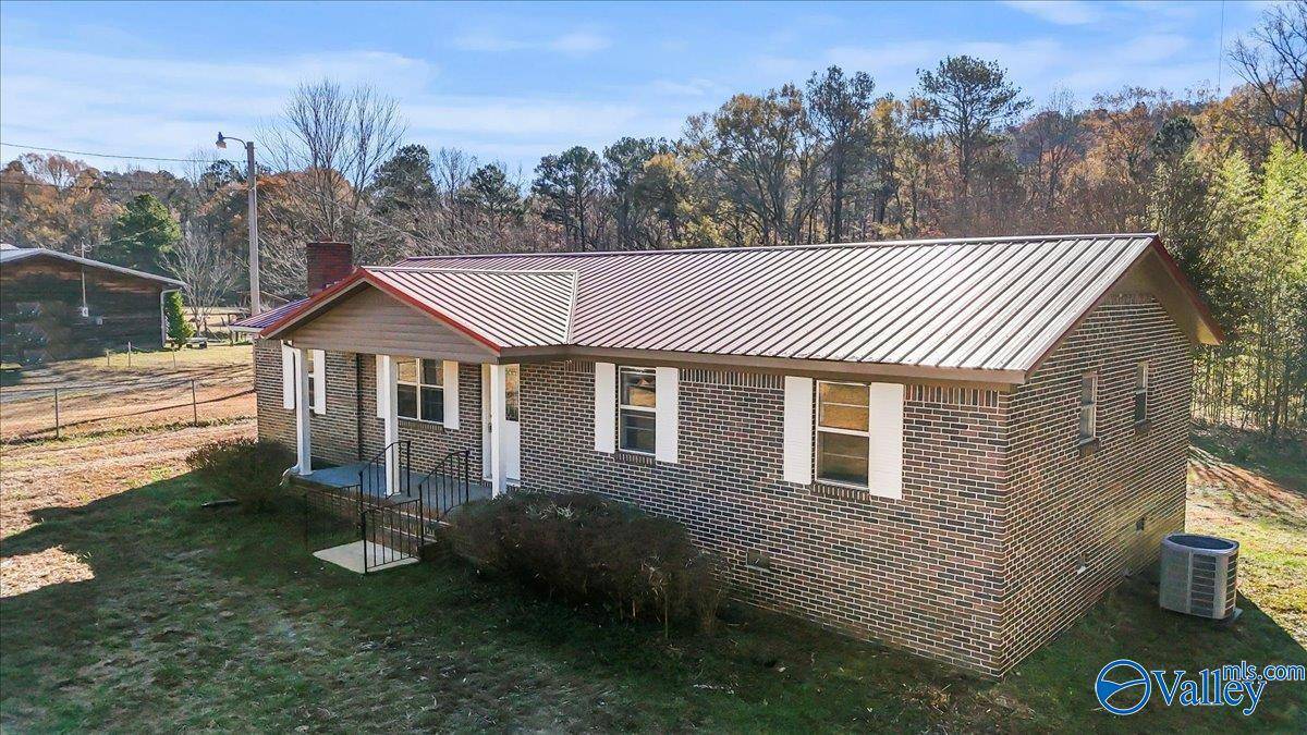 Cullman, AL 35057,1091 County Road 438