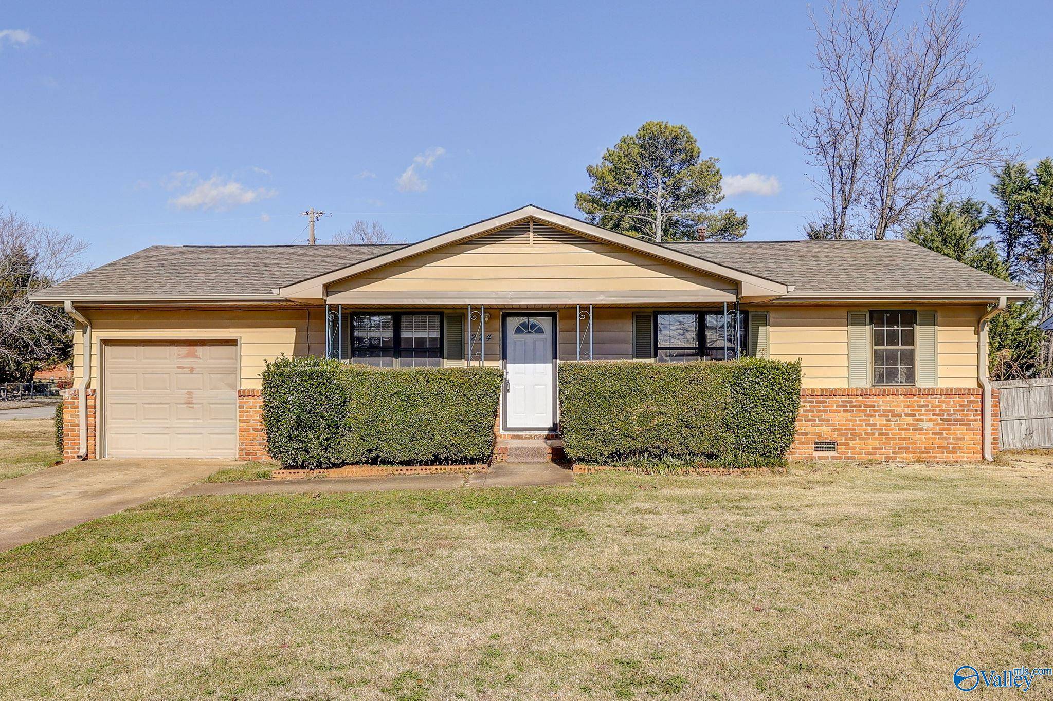 Decatur, AL 35640,224 Bobwhite Drive SW