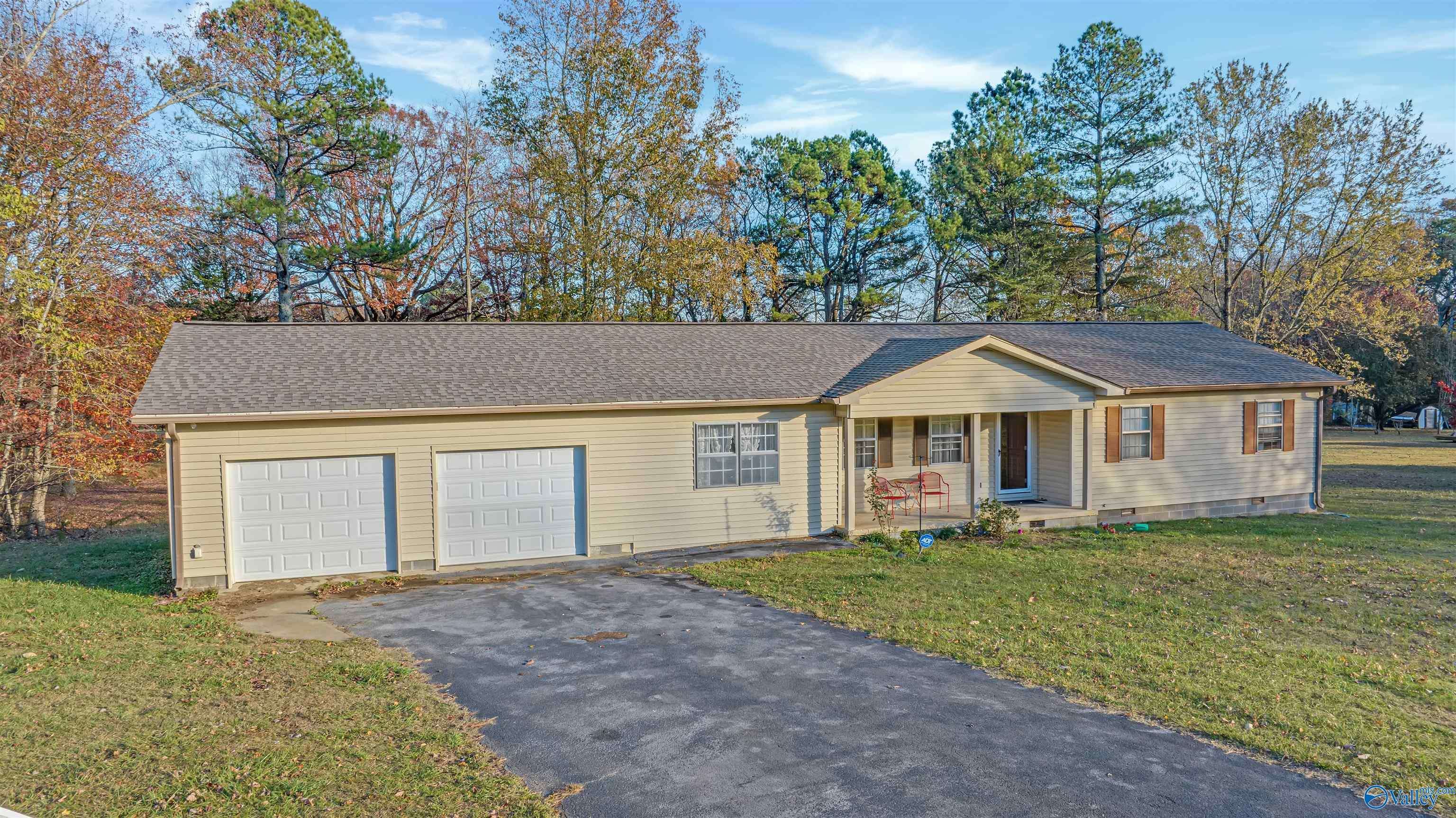 Fort Payne, AL 35967,617 E Lookout Terrace