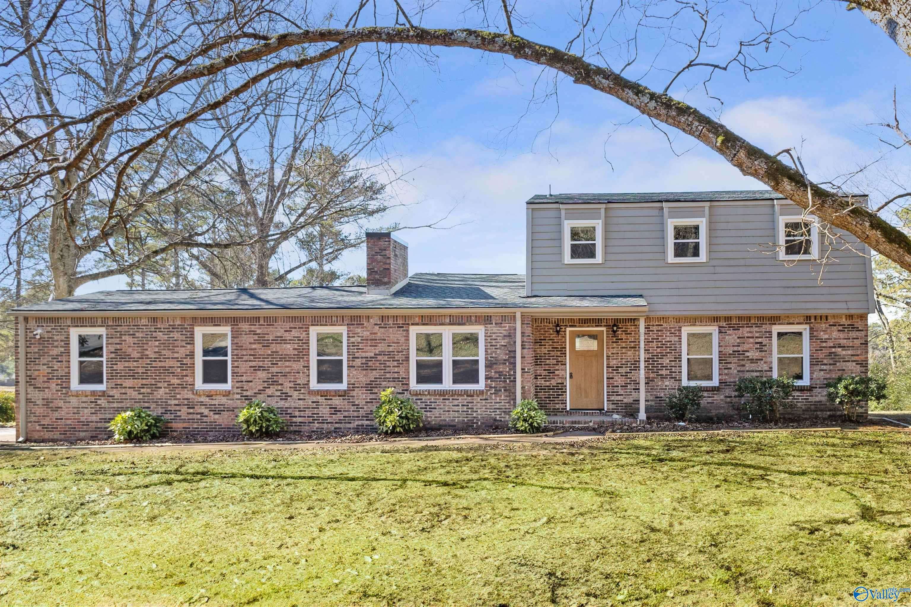 Decatur, AL 35603,4307 SE Indian Hills Road
