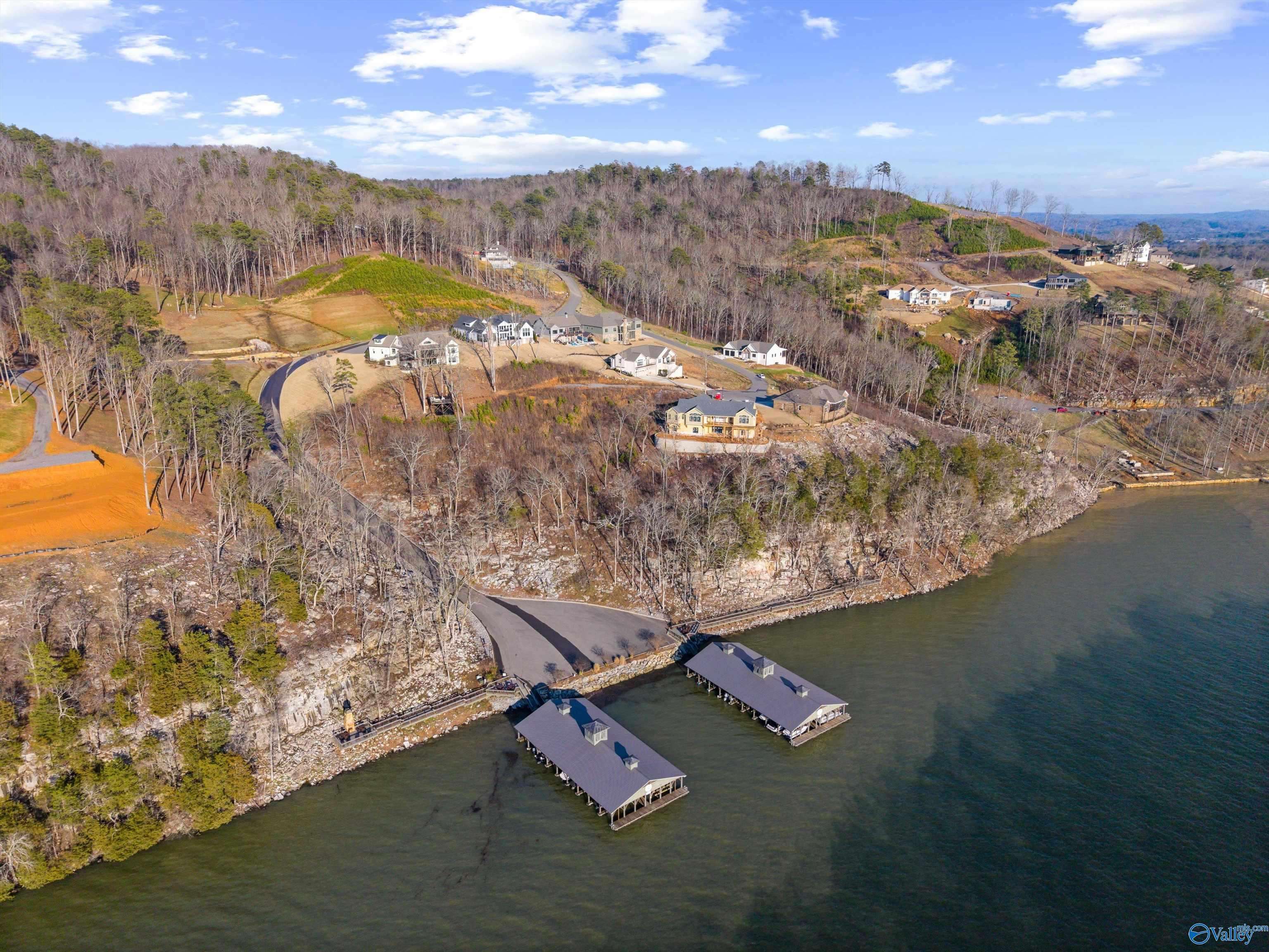 Guntersville, AL 35976,190 Ryan Drive